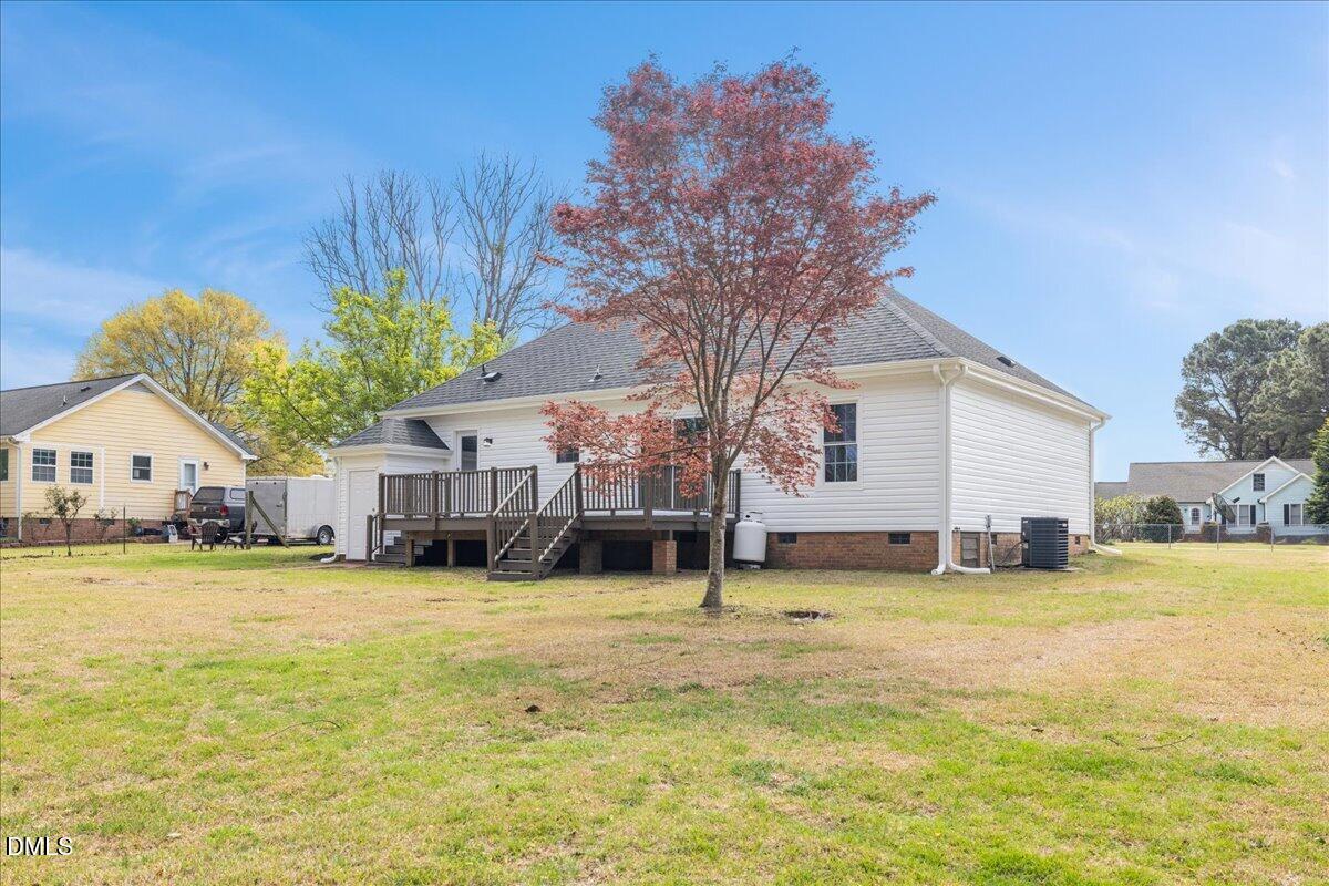 209 Hunters Farm Drive Property Photo 33