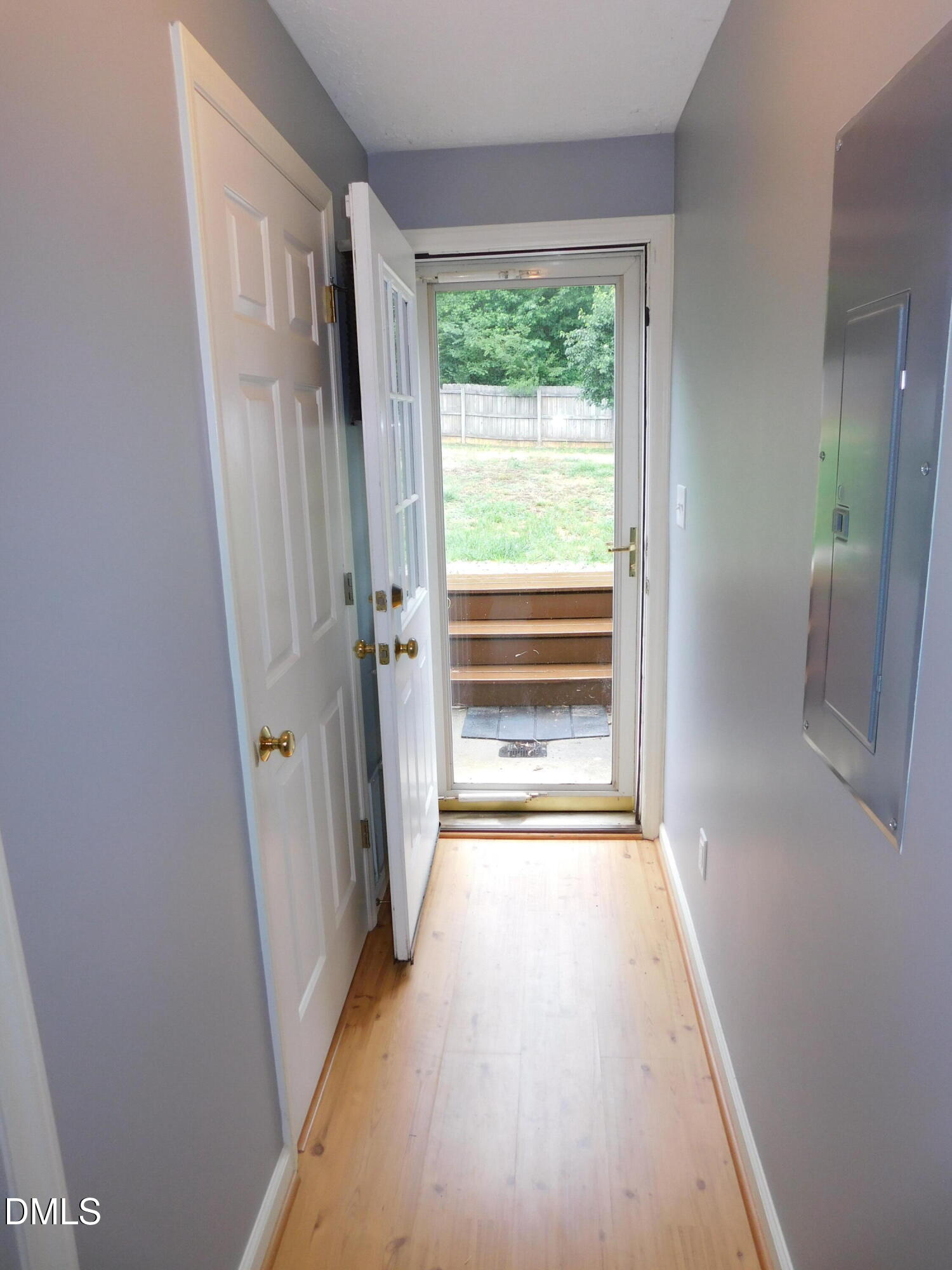 94 Silverstone Drive Property Photo 34