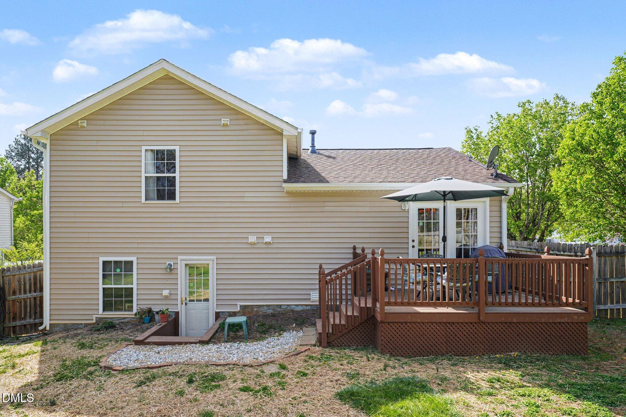 94 Silverstone Drive Property Photo 37