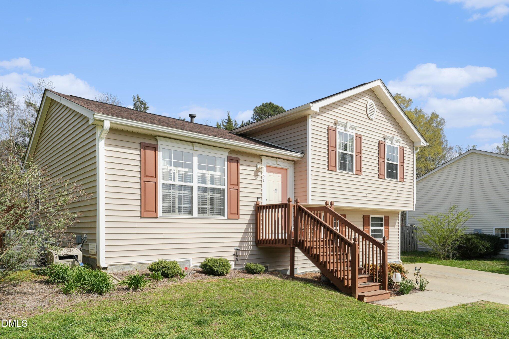 94 Silverstone Drive Property Photo 42