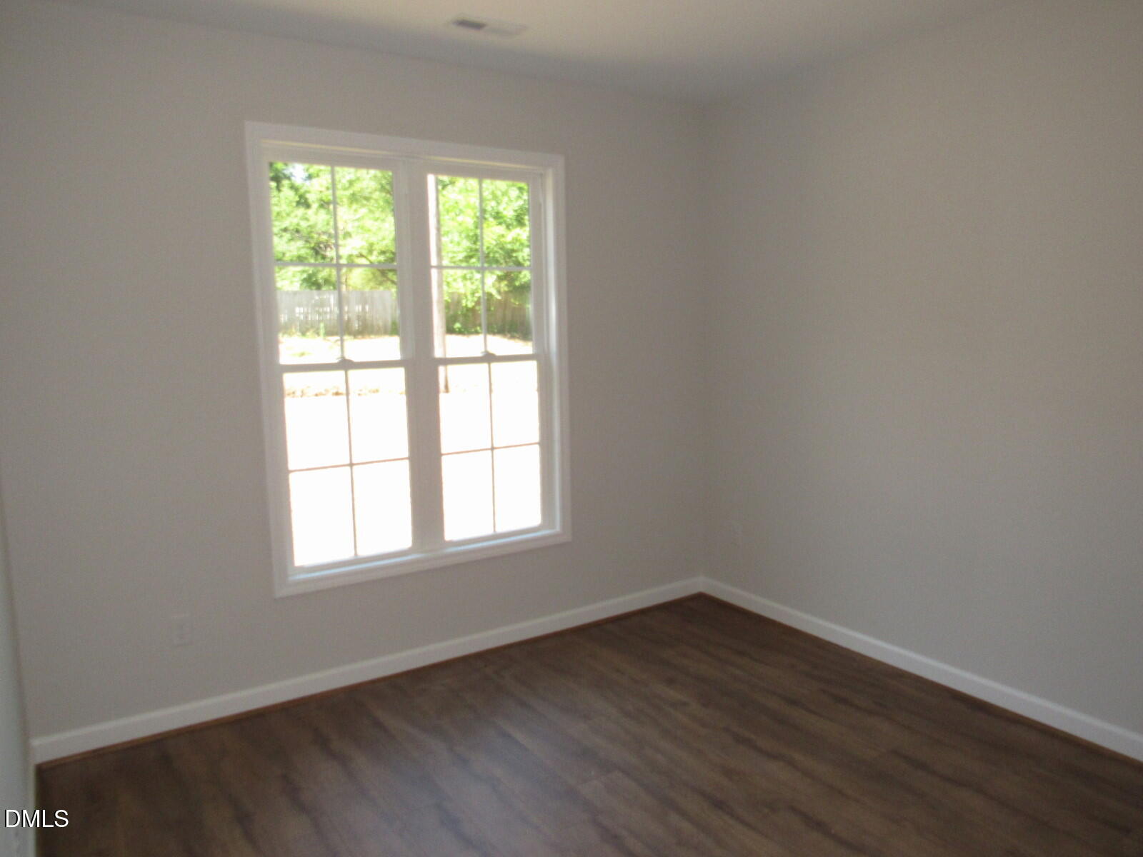 308 S Elm Street Property Photo 18