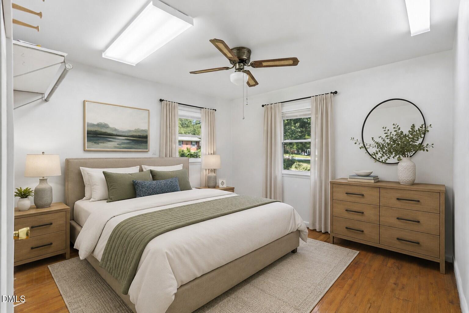 112 E Franklin Street Property Photo 4