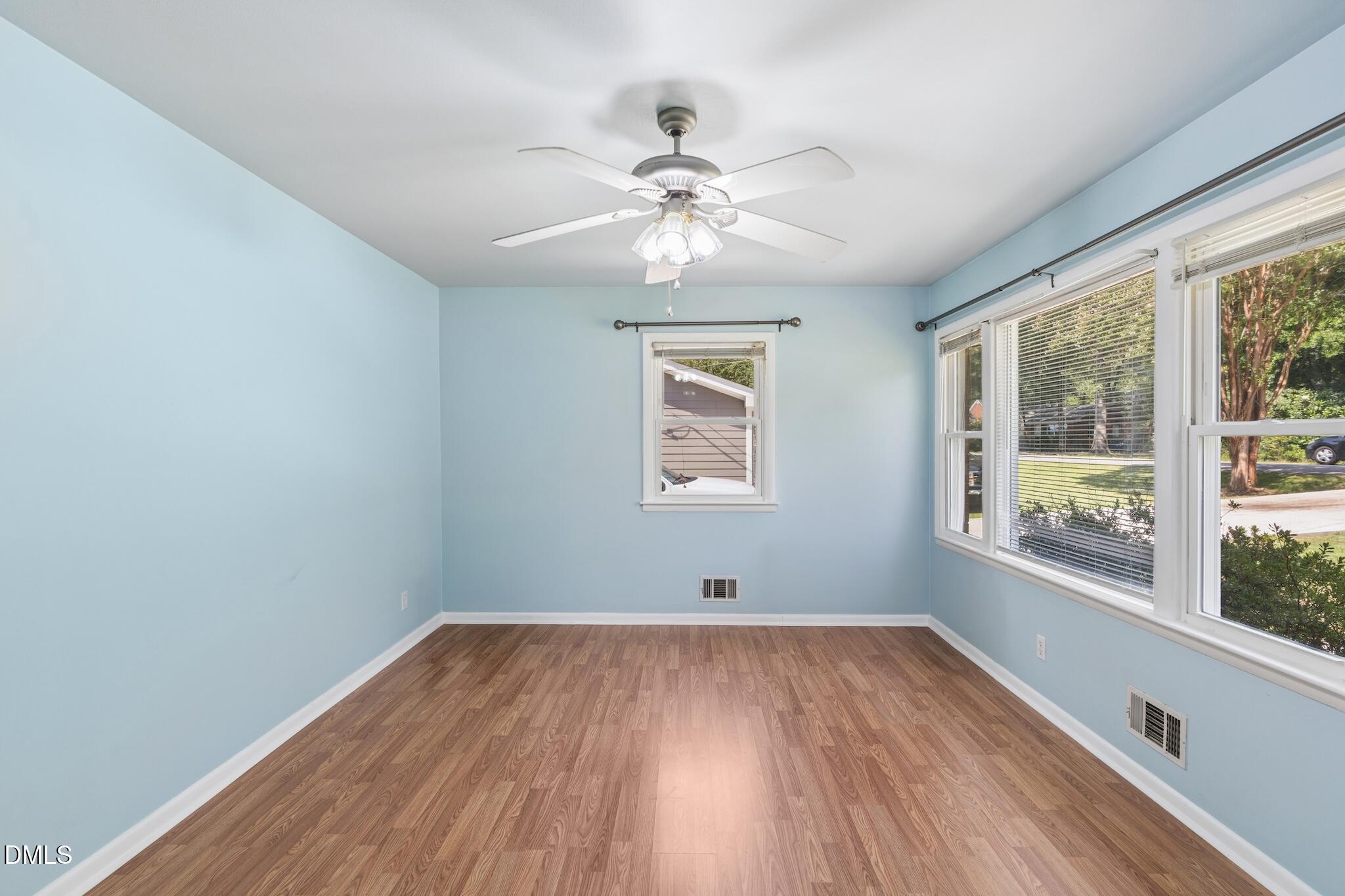 112 E Franklin Street Property Photo 10
