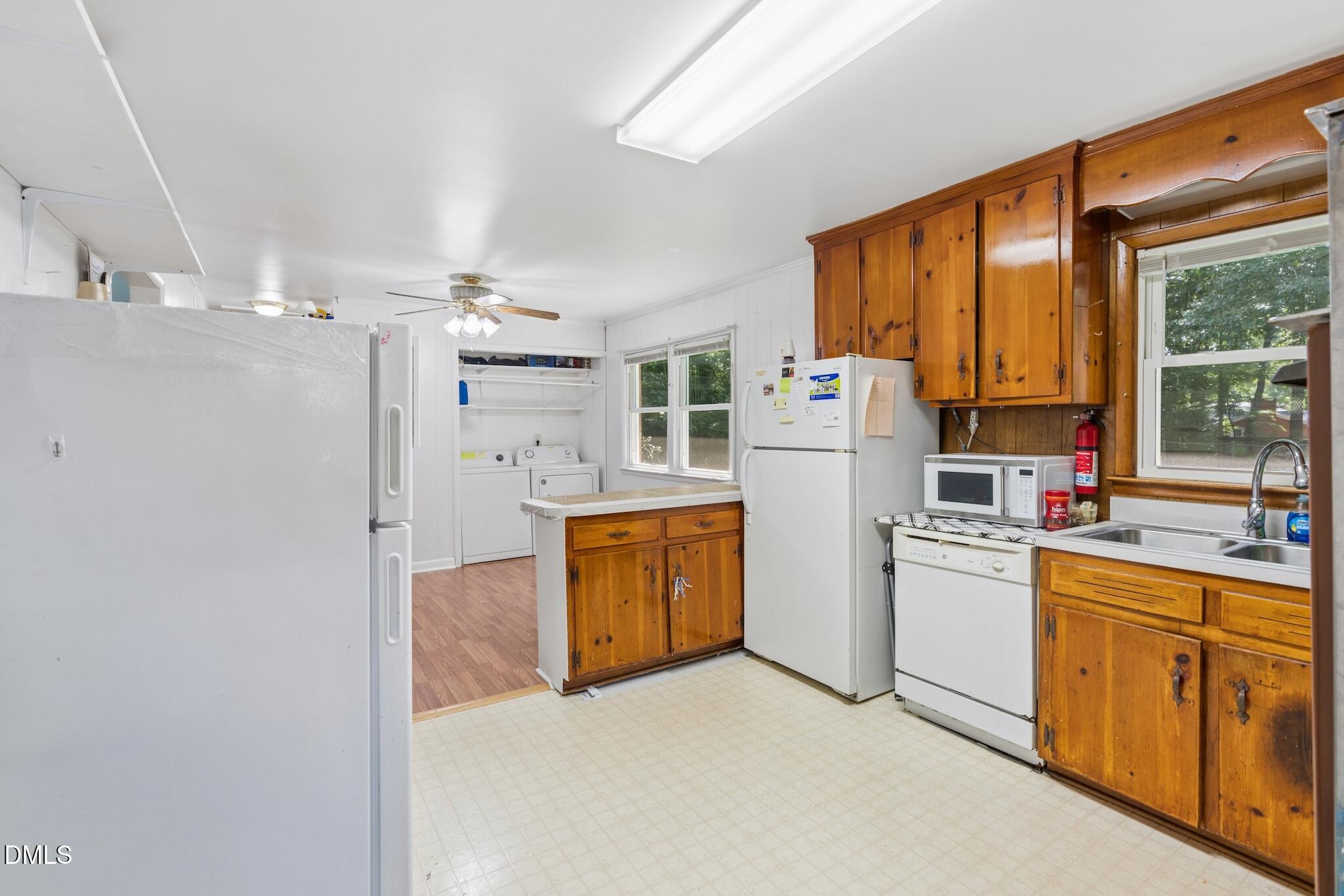 112 E Franklin Street Property Photo 14