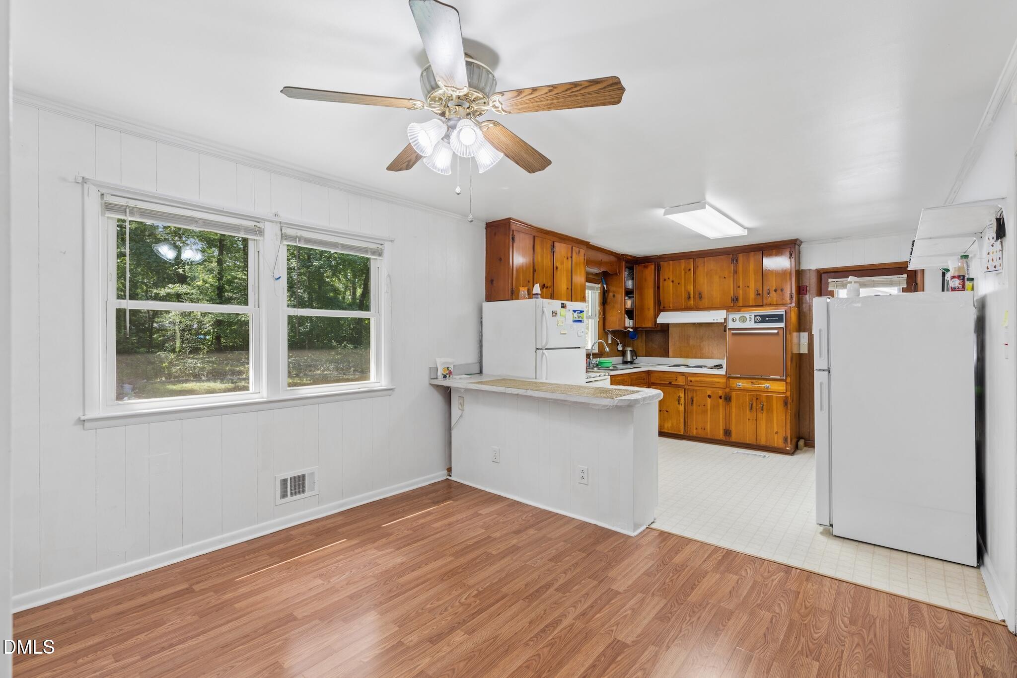 112 E Franklin Street Property Photo 17