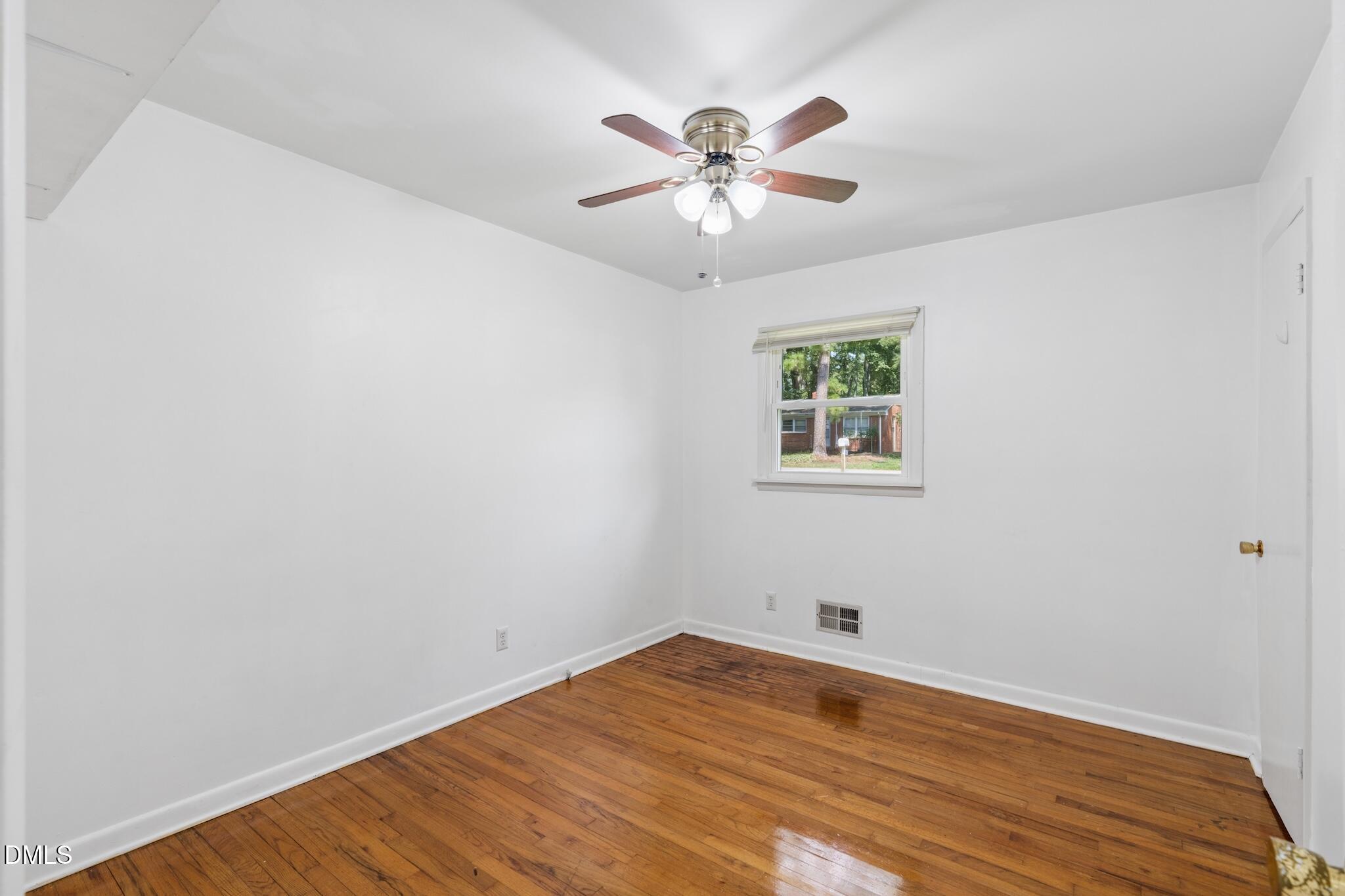 112 E Franklin Street Property Photo 23