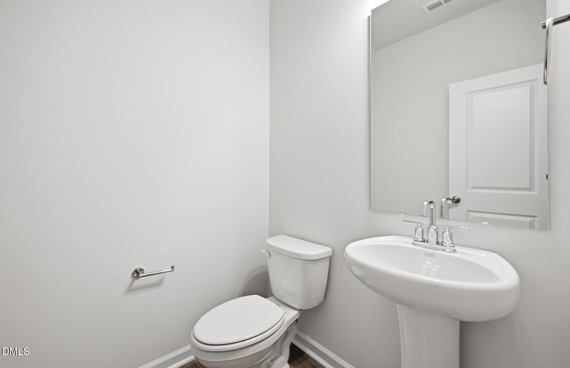 1152 Lancashire Grove Place Property Photo 12
