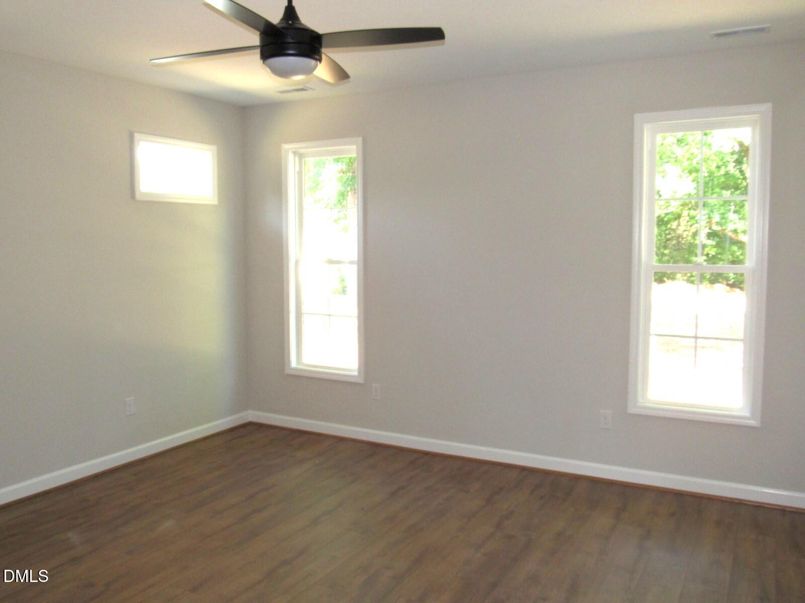 302 S Elm Street Property Photo 15