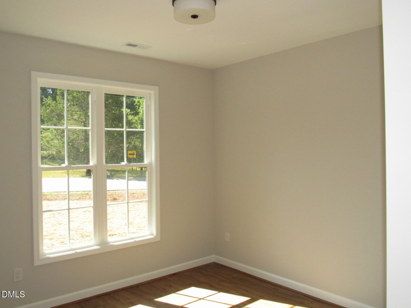 302 S Elm Street Property Photo 20