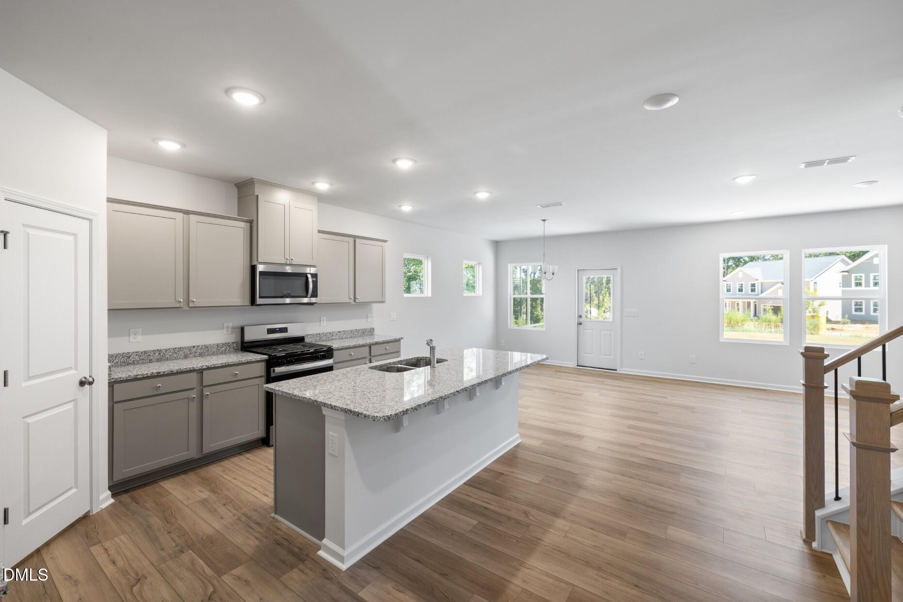 204 Armorial Court Property Photo 3