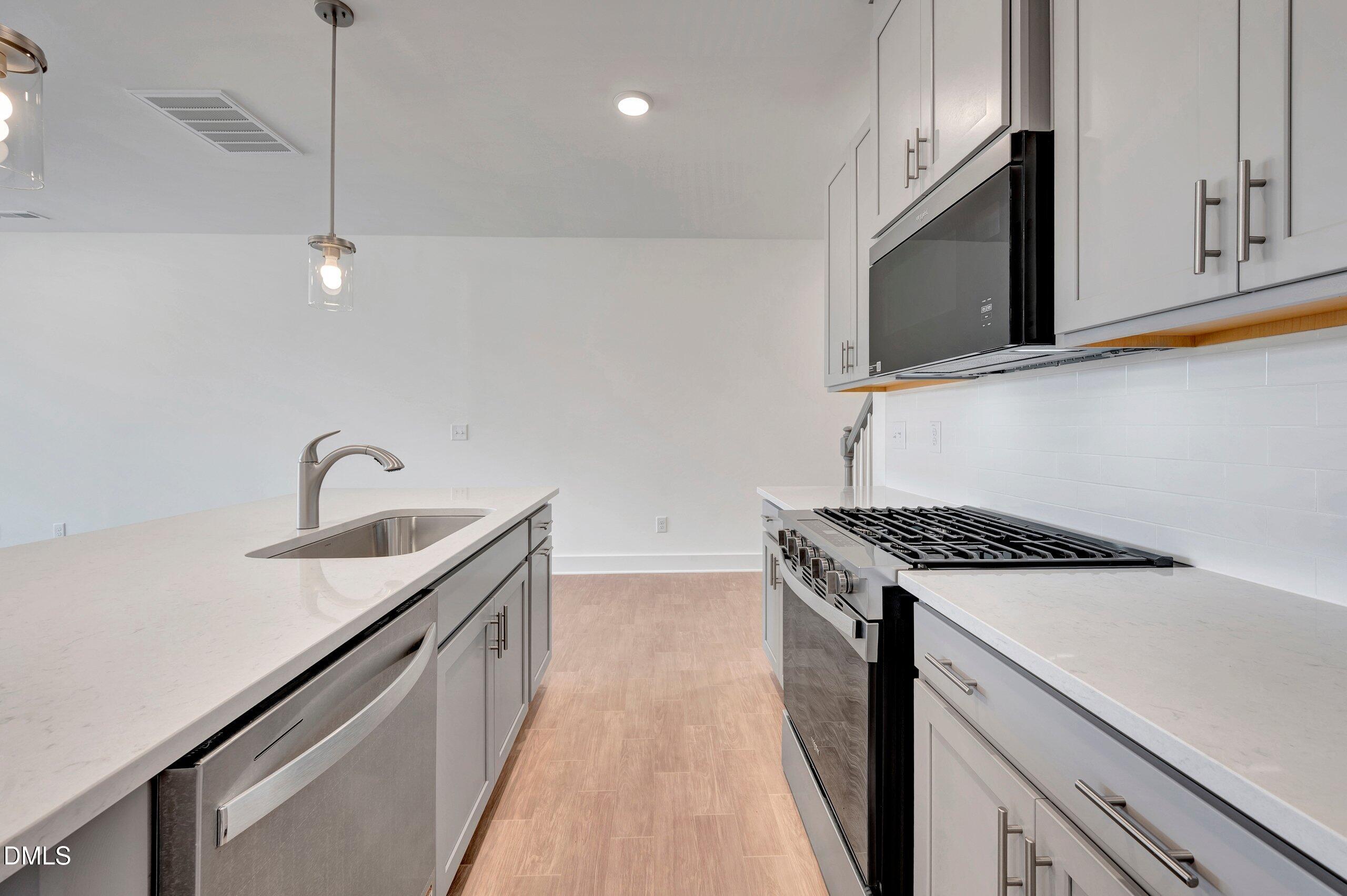 43 Ara Court 209 Property Photo 6