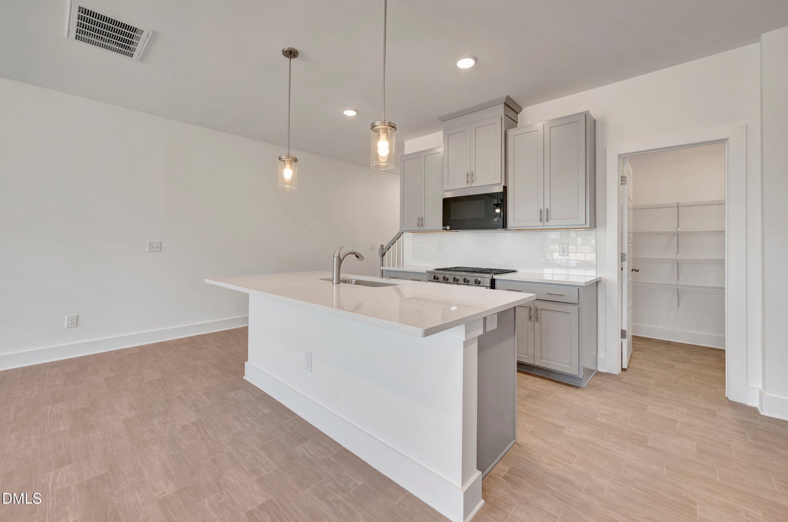 43 Ara Court 209 Property Photo 15