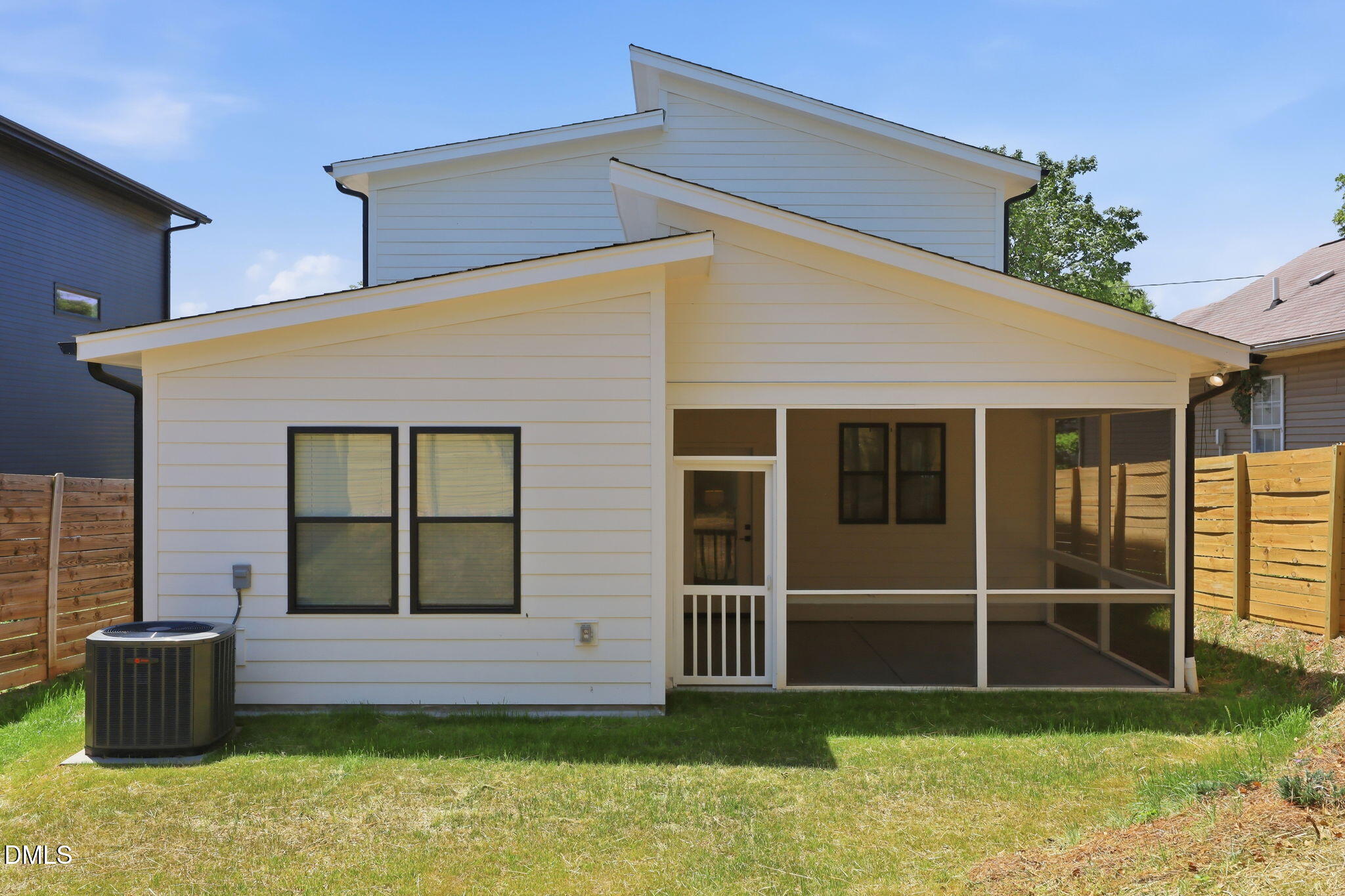 1311 Boyer Street Property Photo 13
