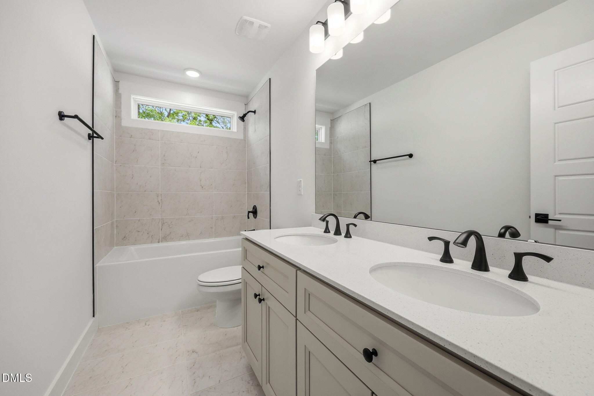 1311 Boyer Street Property Photo 28