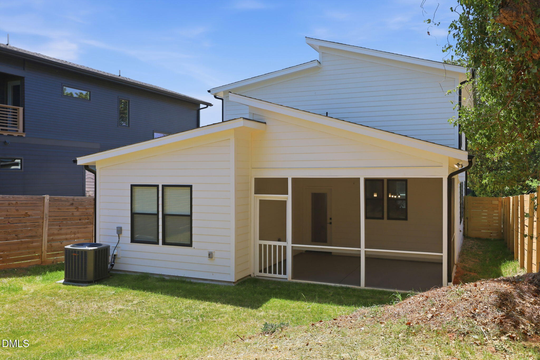 1311 Boyer Street Property Photo 32