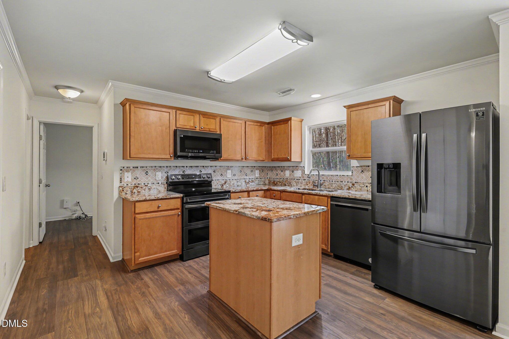 506 Farm House Lane Property Photo 16