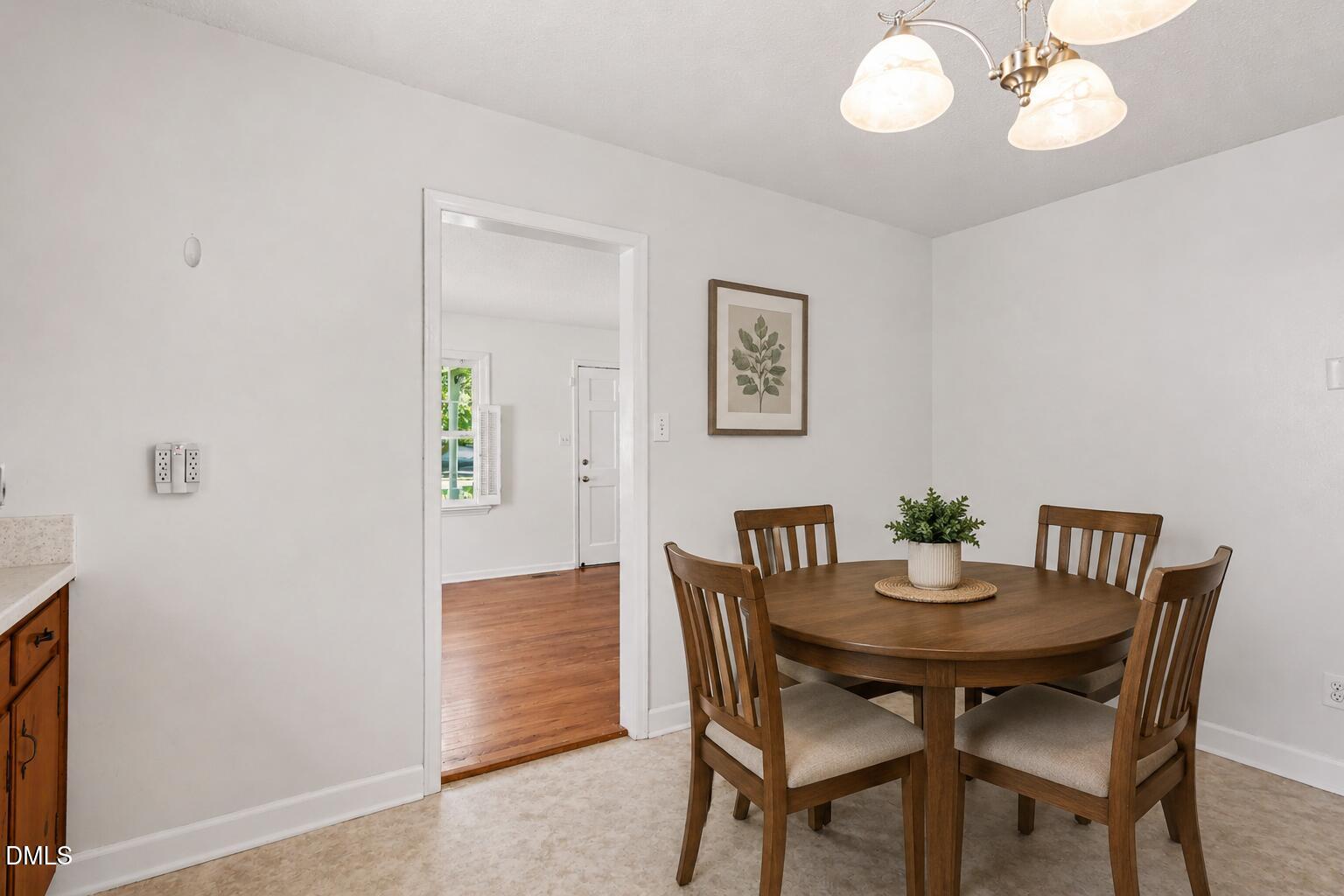300 Ellen Drive Property Photo 17