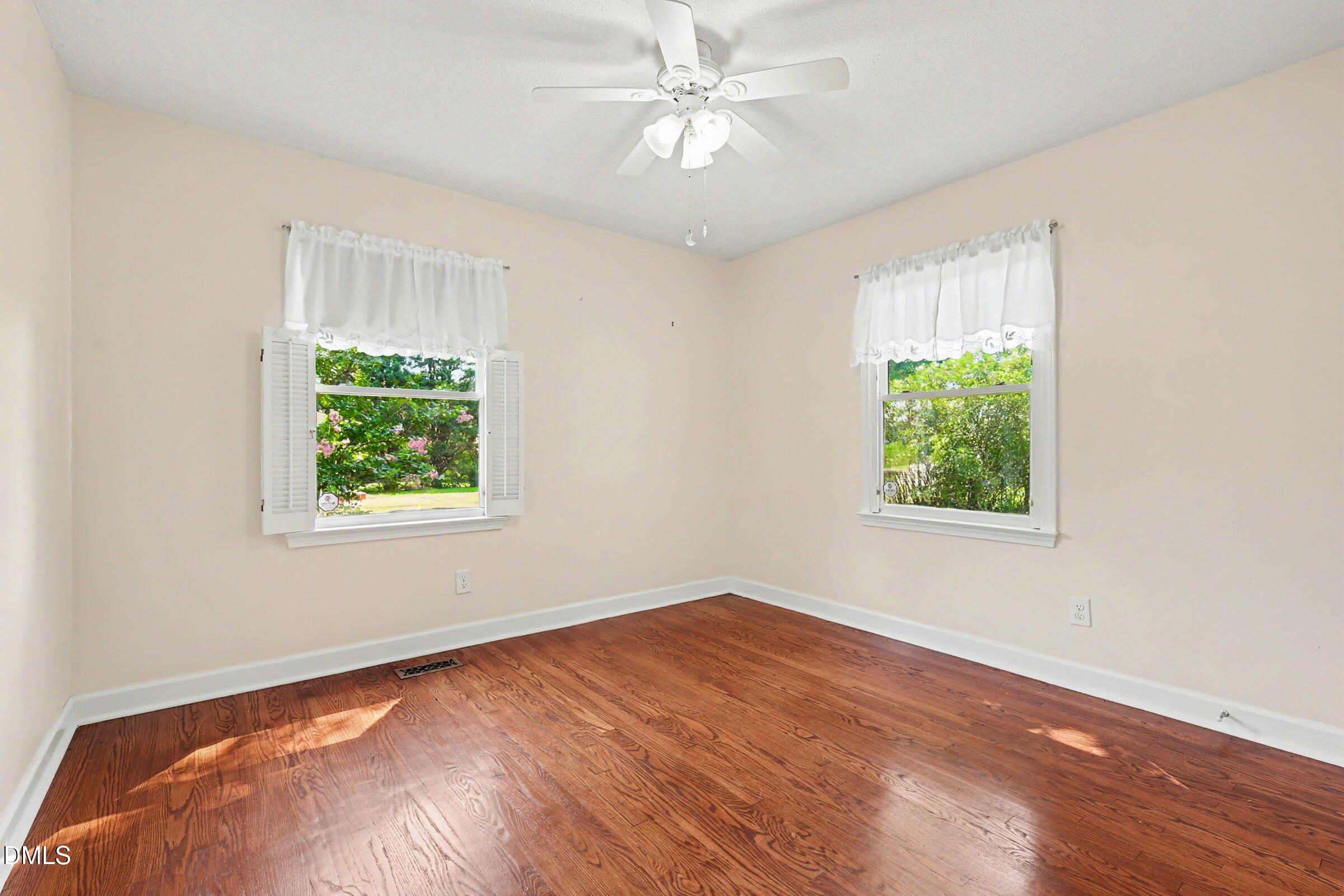 300 Ellen Drive Property Photo 20