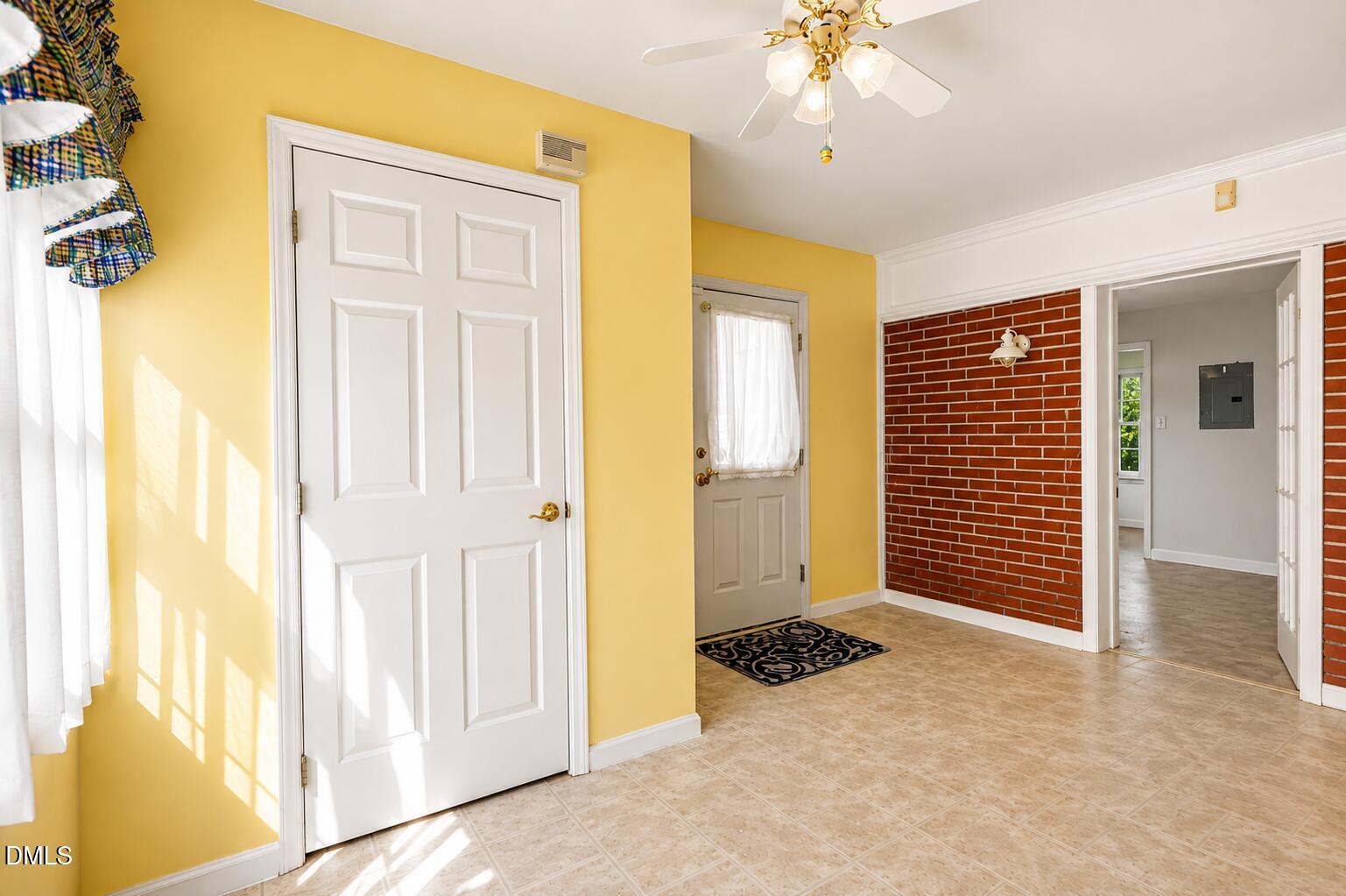 300 Ellen Drive Property Photo 30