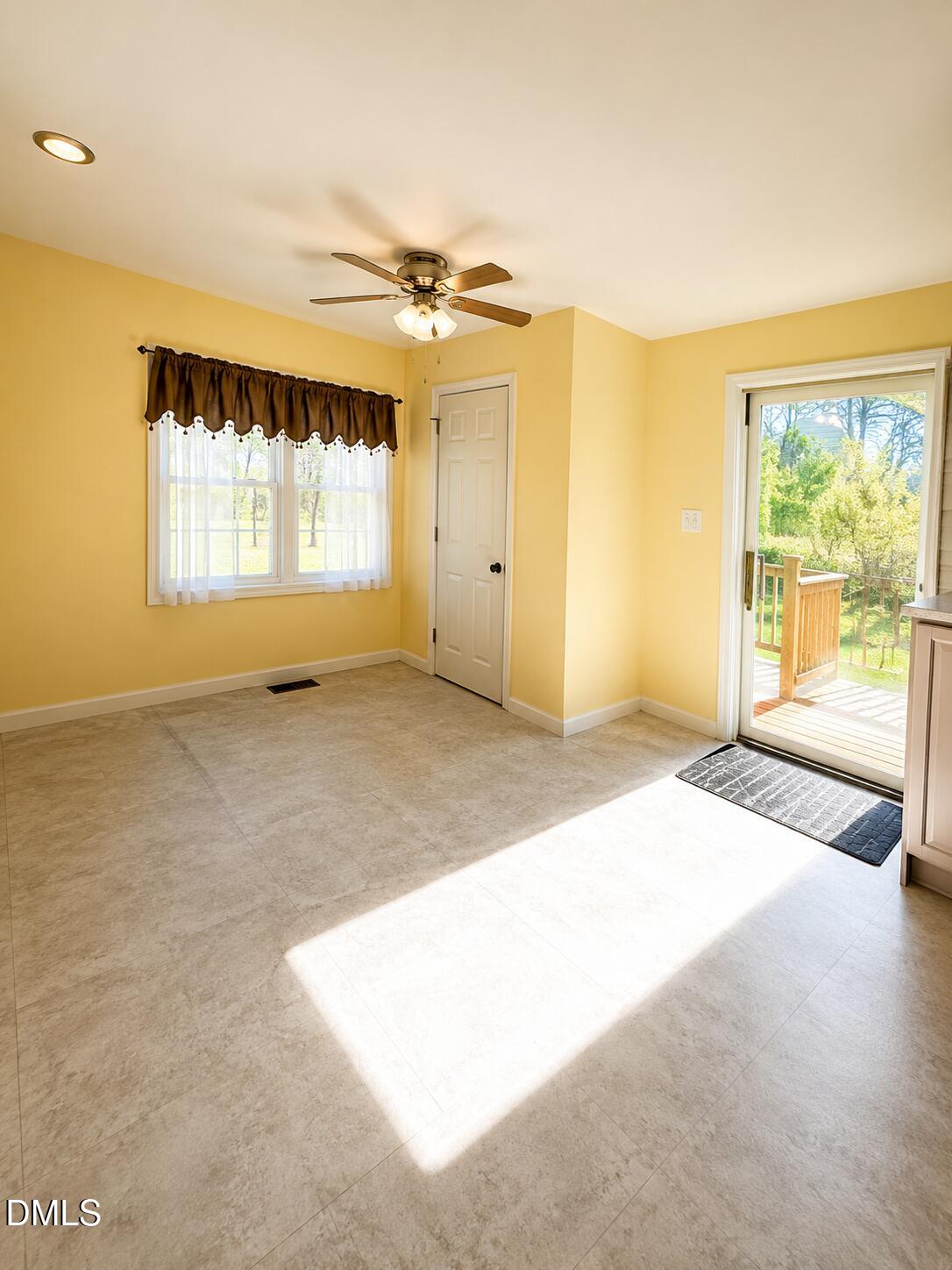 300 Ellen Drive Property Photo 31