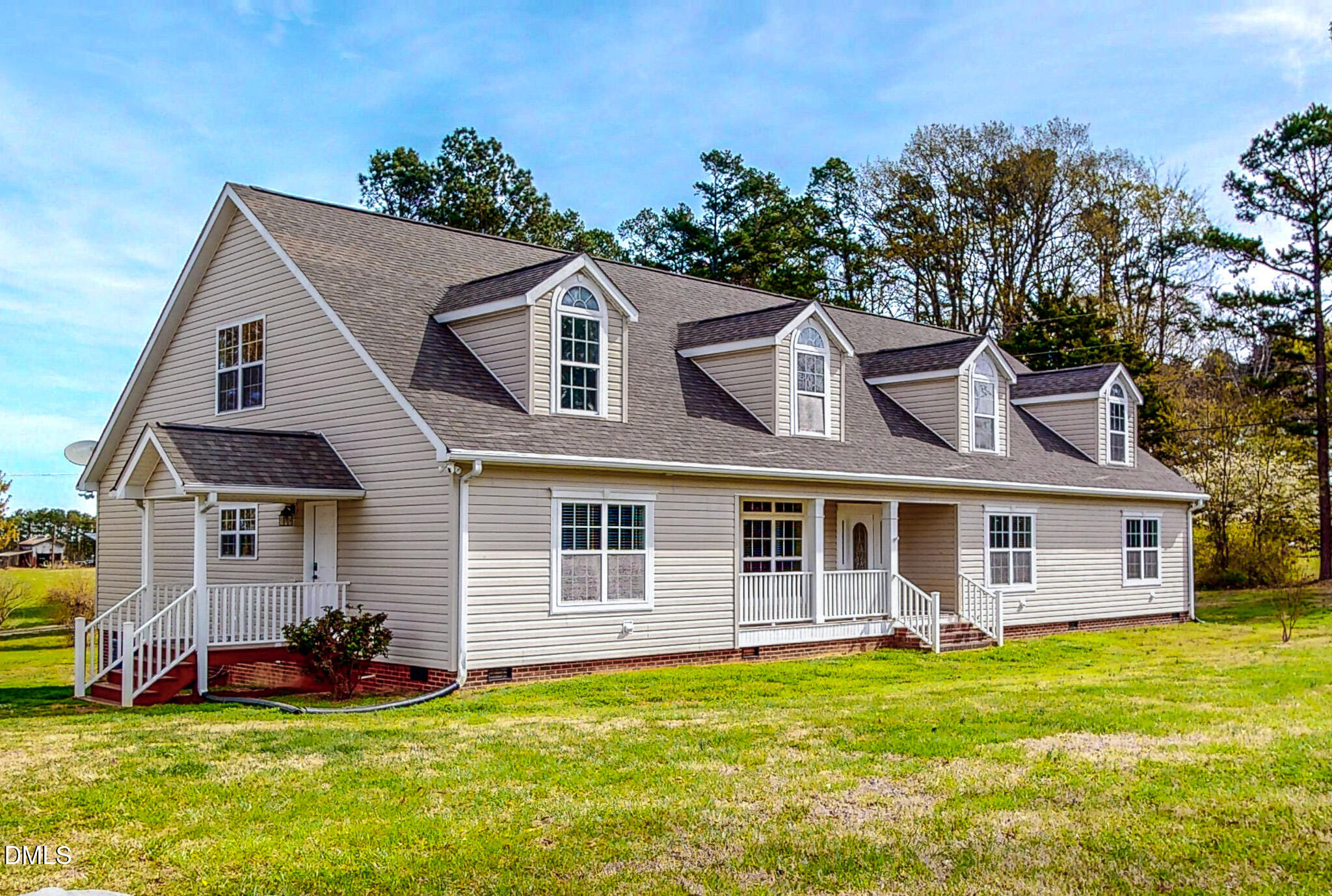 471 Parham Road Property Photo 1