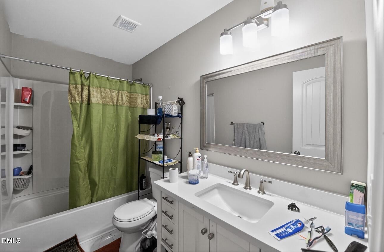 1403 E Club Boulevard Property Photo 8