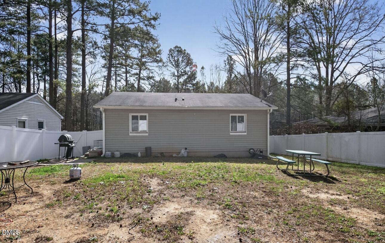 1403 E Club Boulevard Property Photo 11