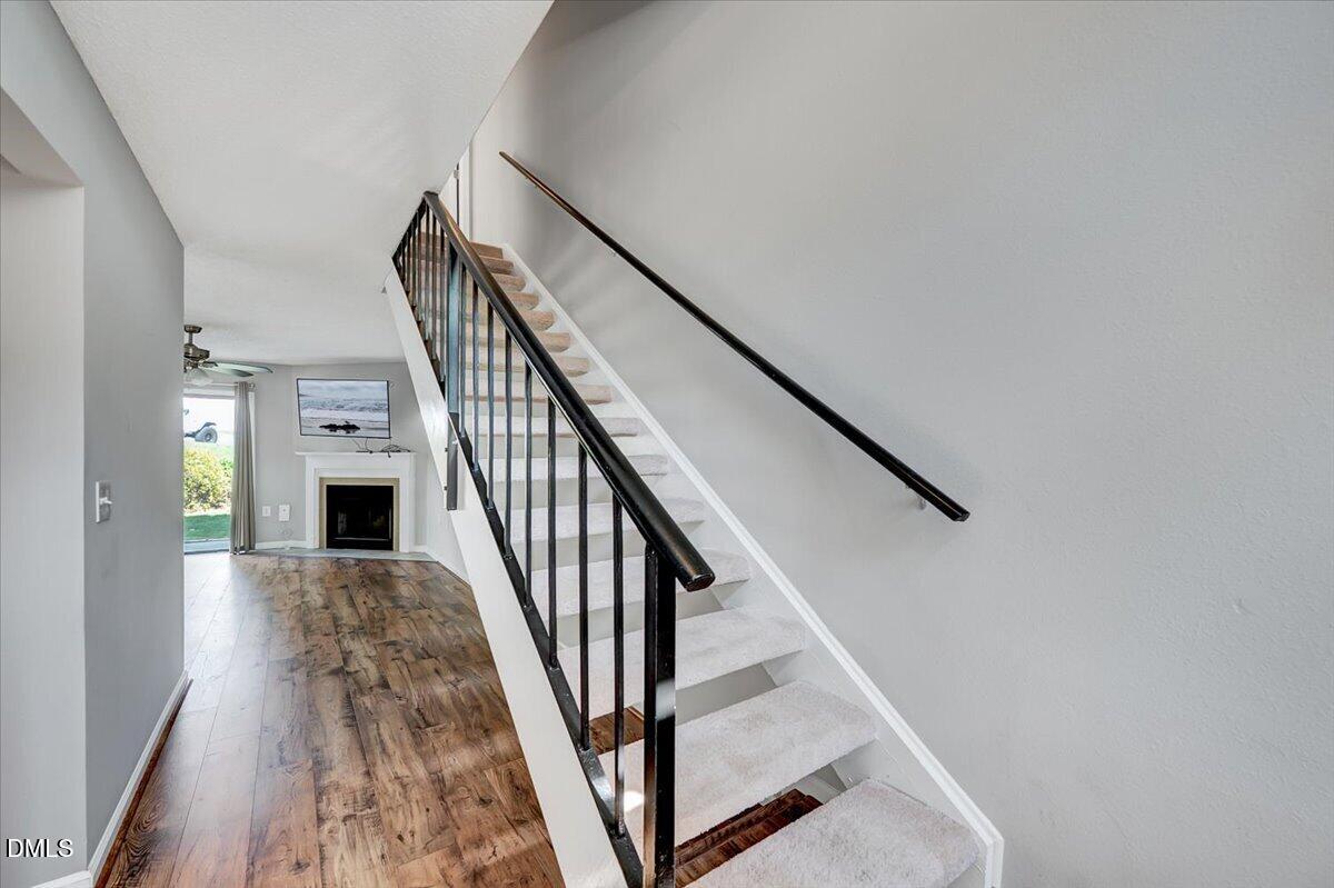 7802 Falcon Rest Circle Property Photo 4