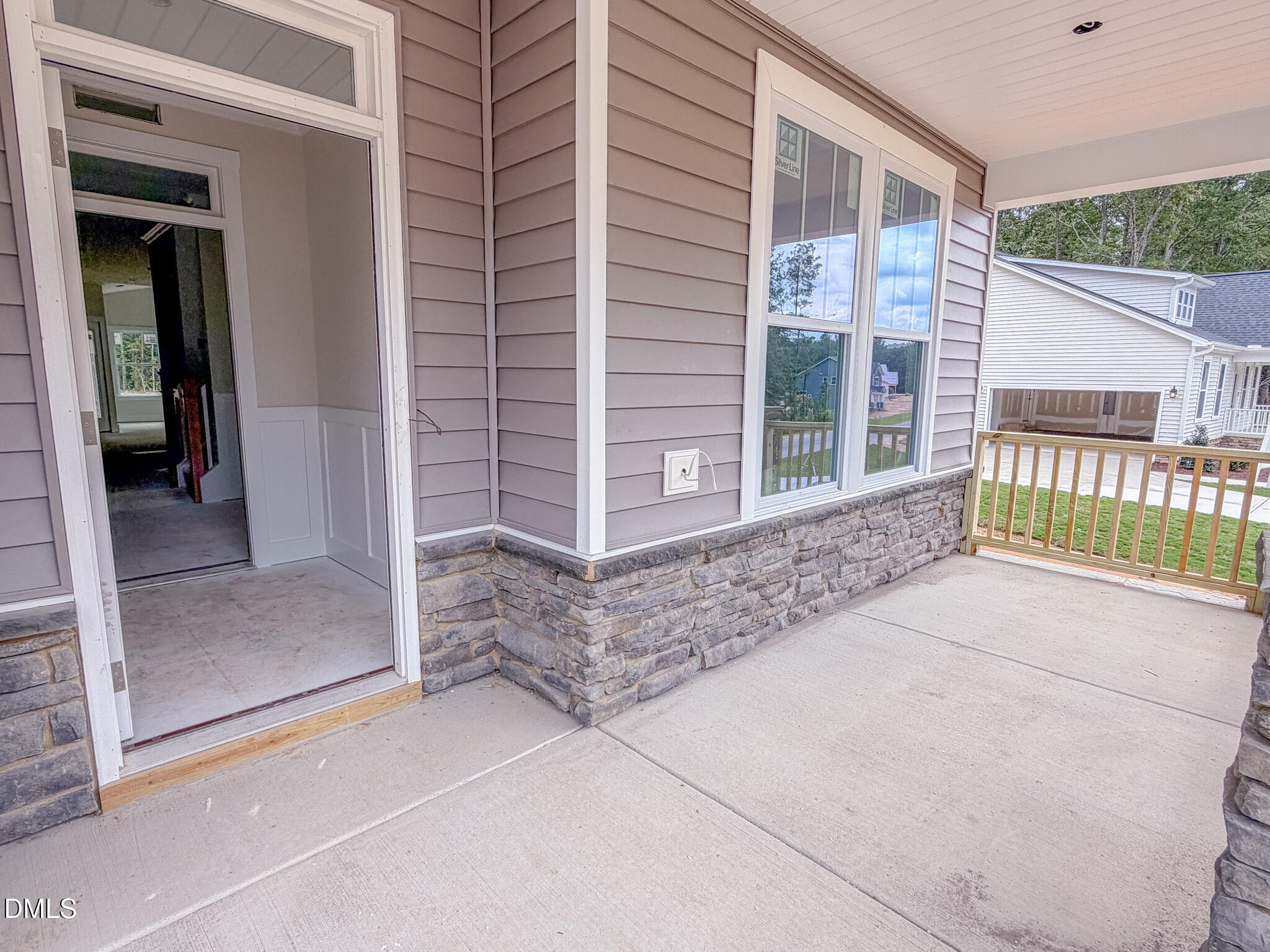 129 Bluestone Drive Property Photo 2