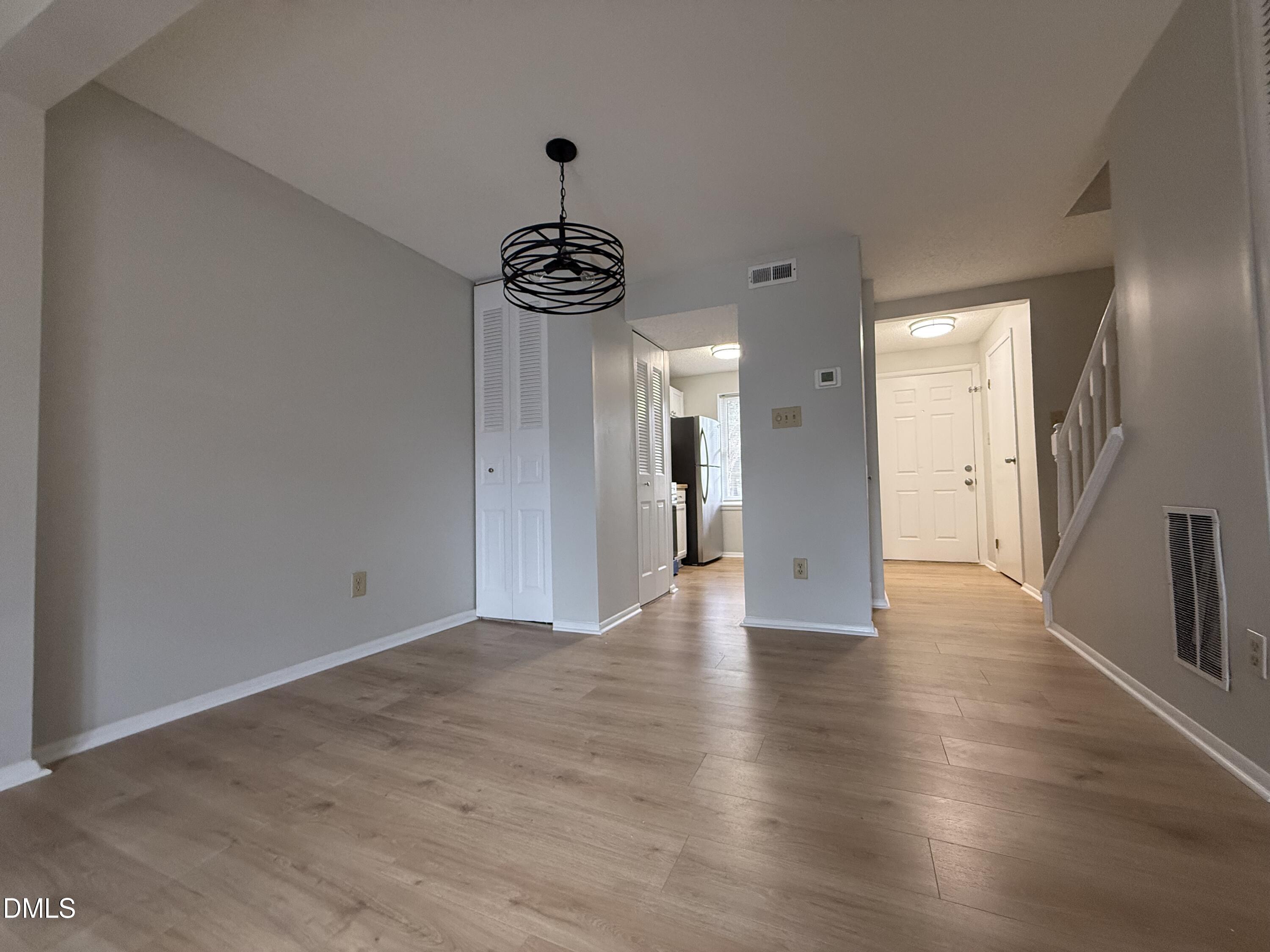 7721 Kingsberry Court Property Photo 7