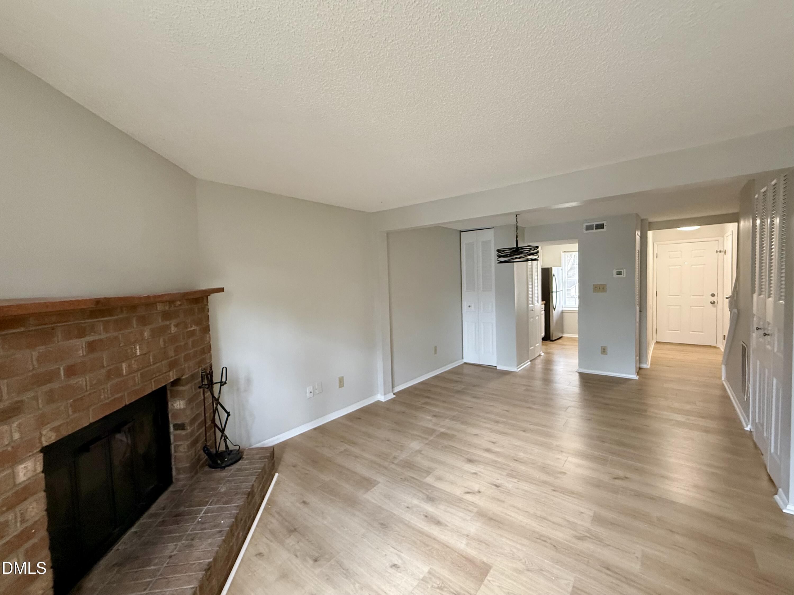 7721 Kingsberry Court Property Photo 8