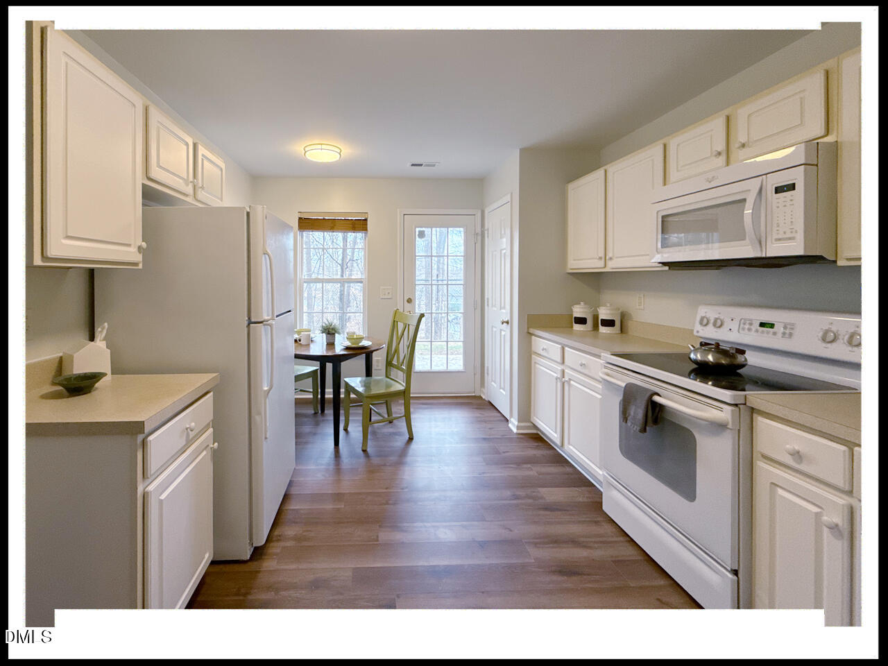 1284 Collegian Terrace Property Photo 4