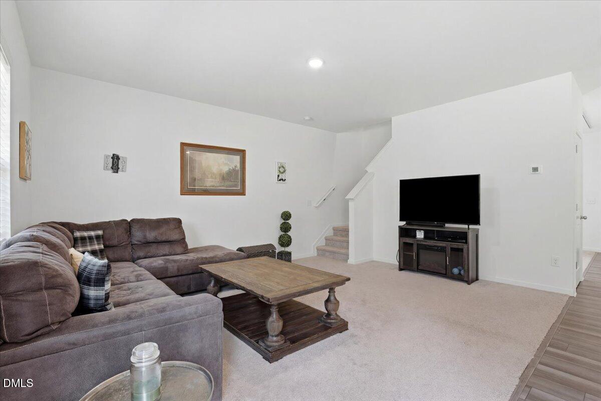 745 Mirror Pond Drive Property Photo 8