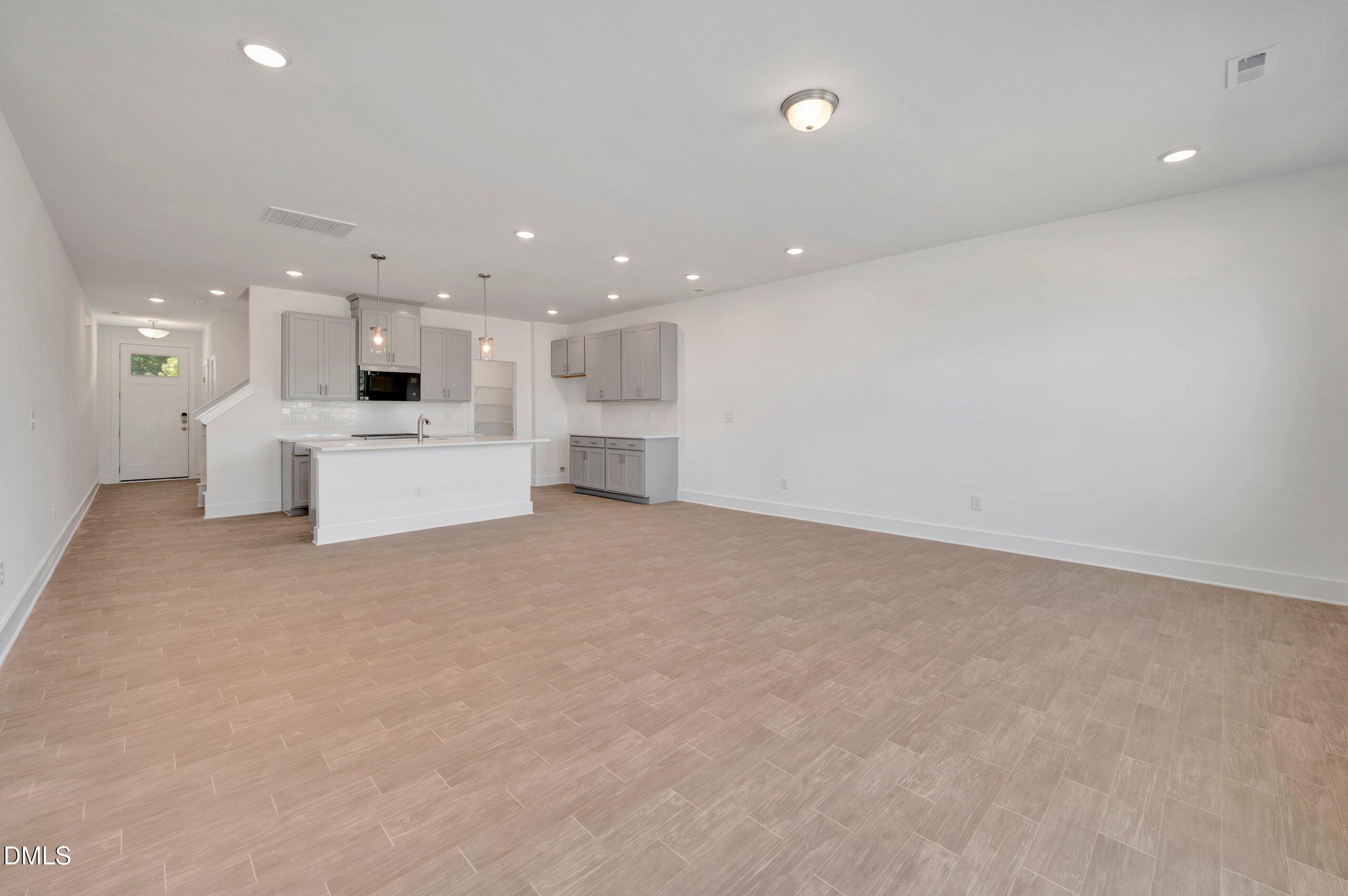 55 Ara Court 212 Property Photo 9