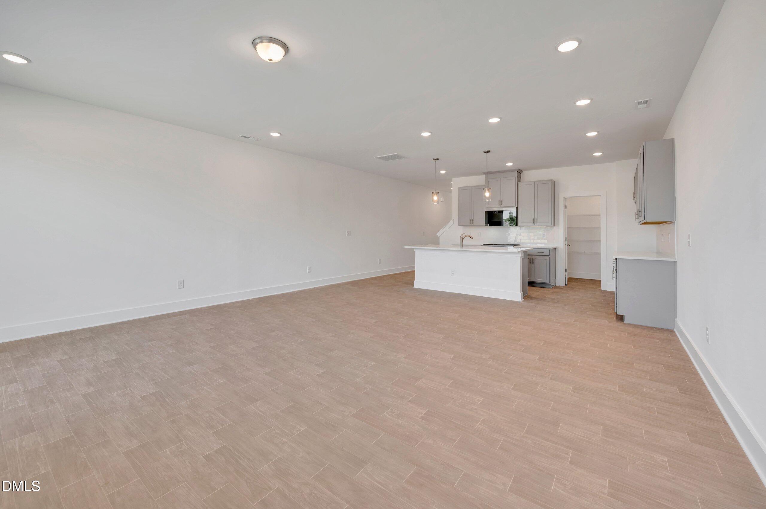 55 Ara Court 212 Property Photo 15