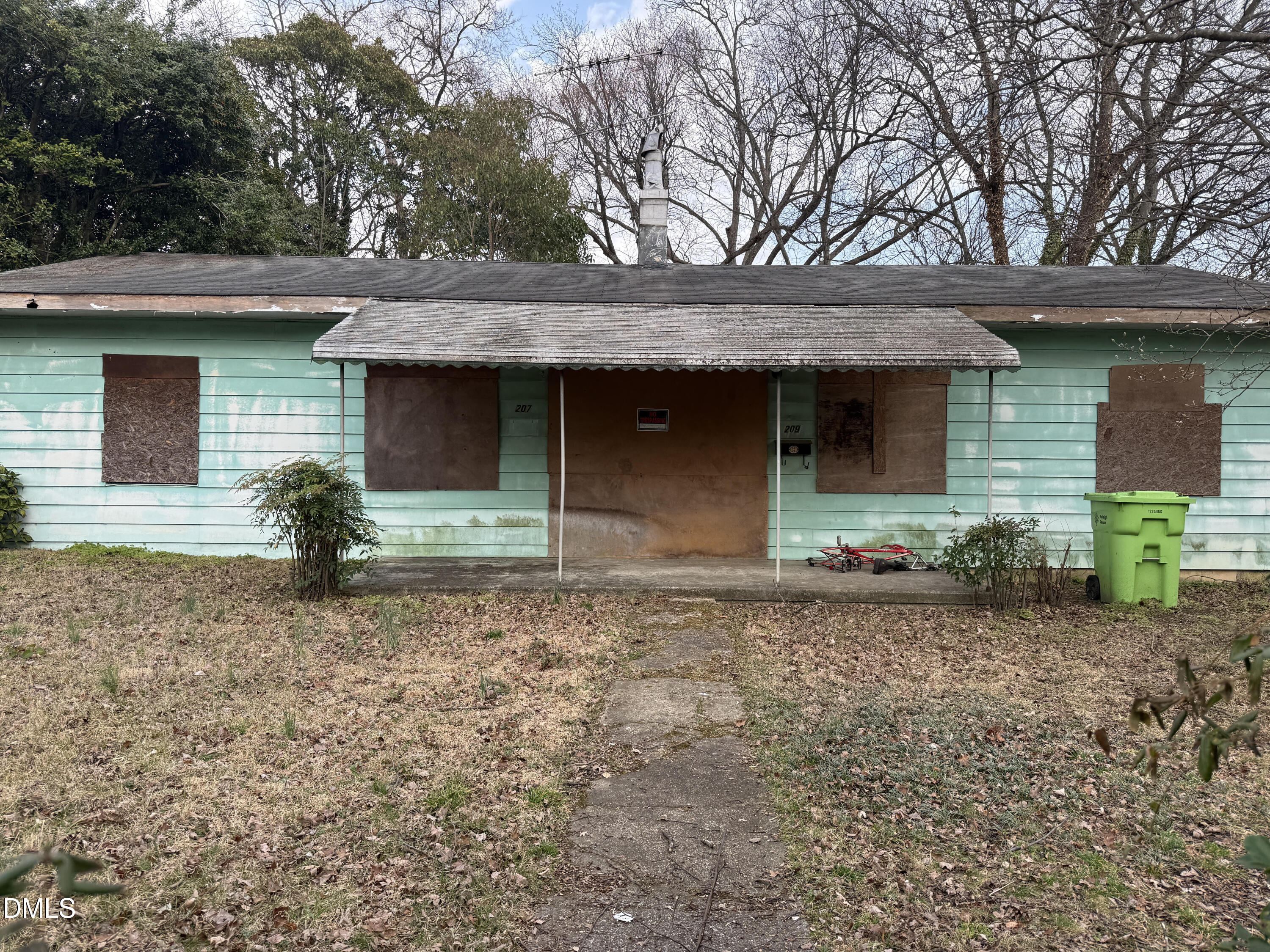 207 Bladen Street Property Photo 3
