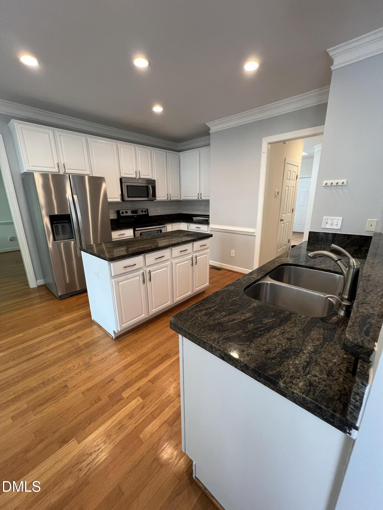 100 Highstream Place Property Photo 6