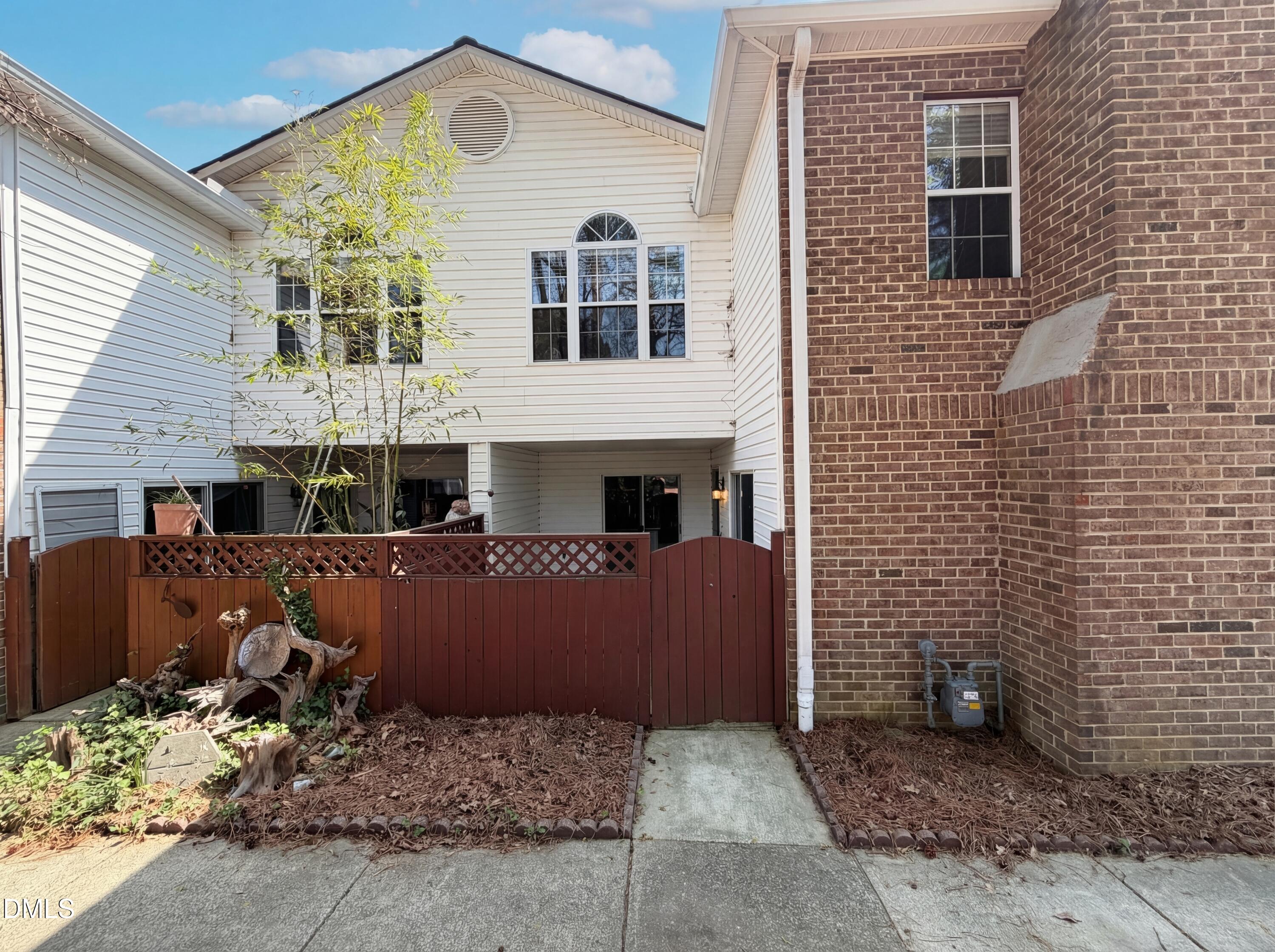 320 Summerwalk Circle Property Photo 1