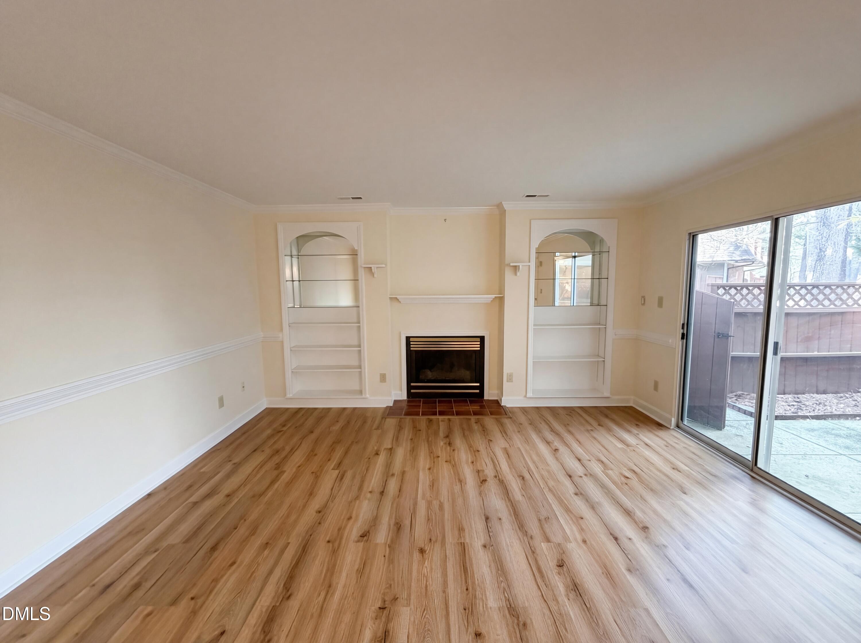 320 Summerwalk Circle Property Photo 3