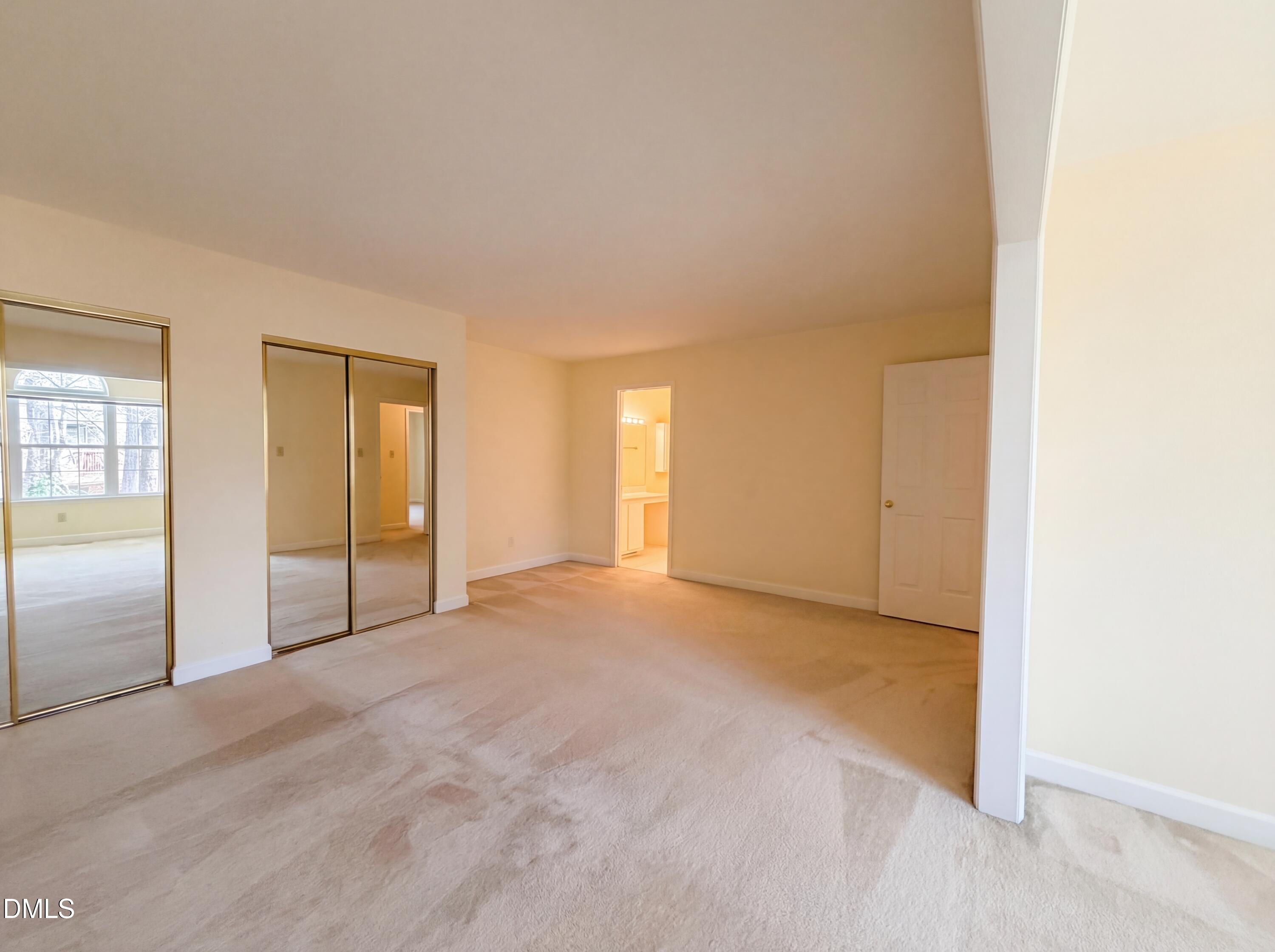 320 Summerwalk Circle Property Photo 4