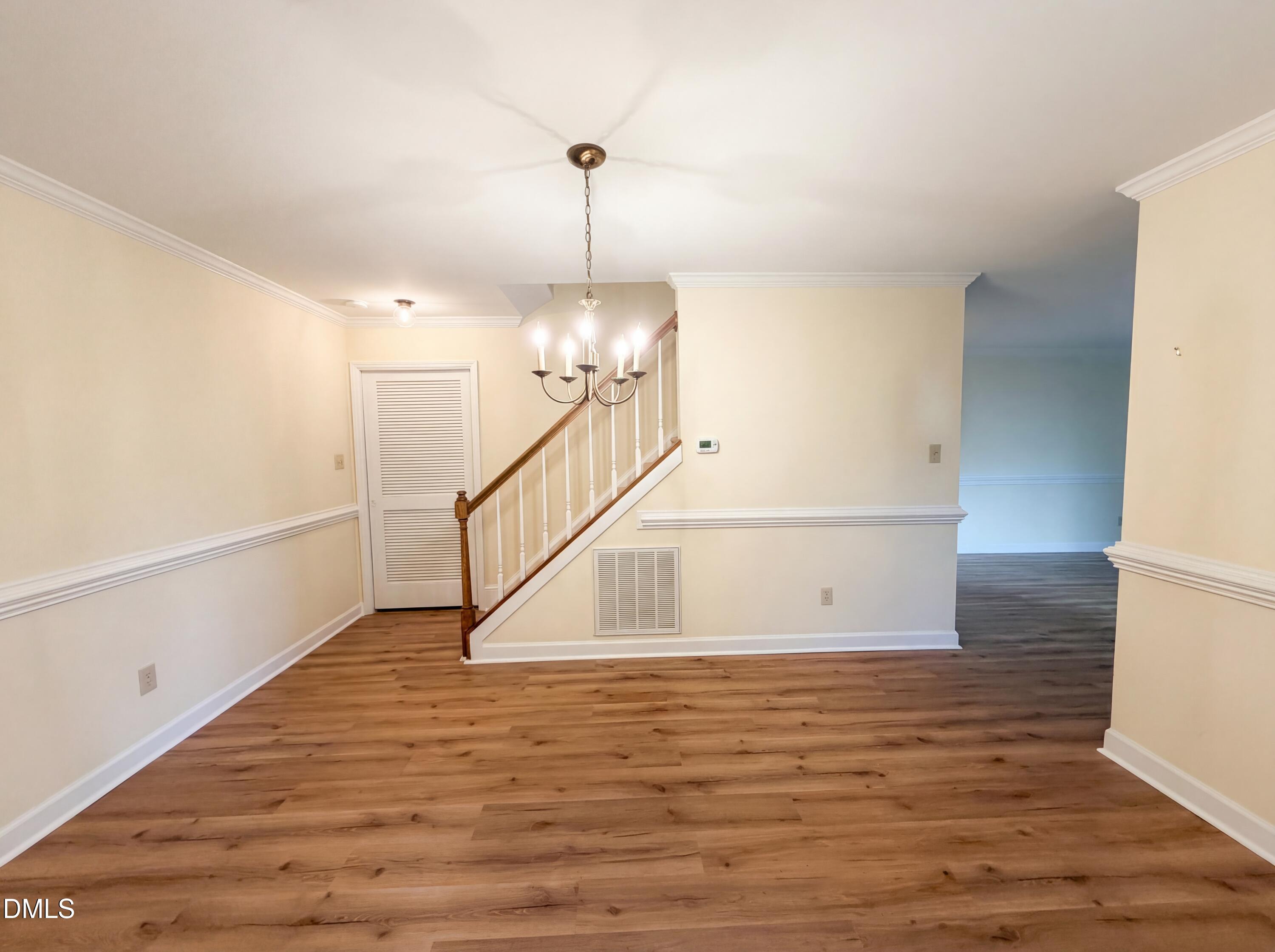 320 Summerwalk Circle Property Photo 9