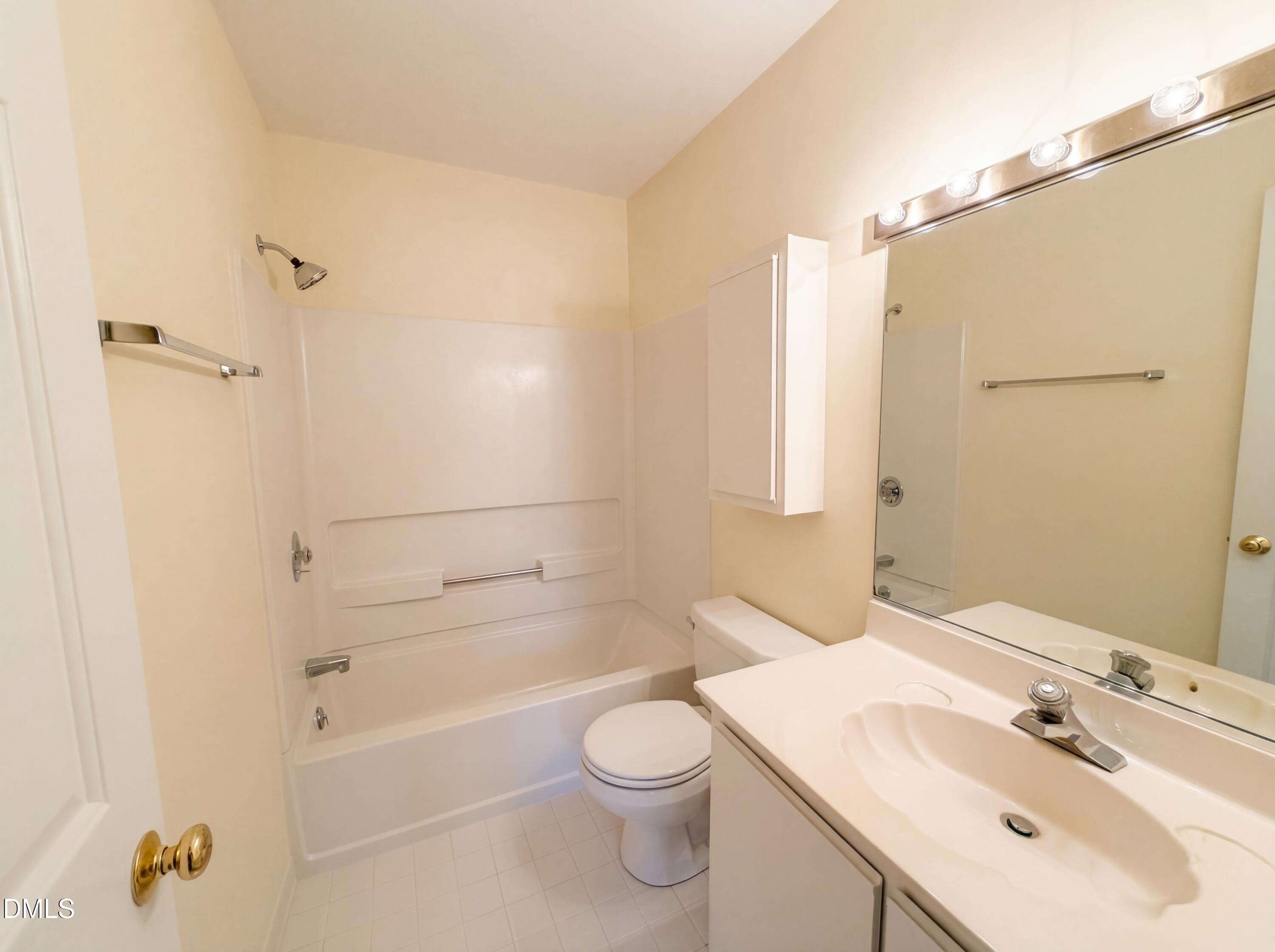 320 Summerwalk Circle Property Photo 11
