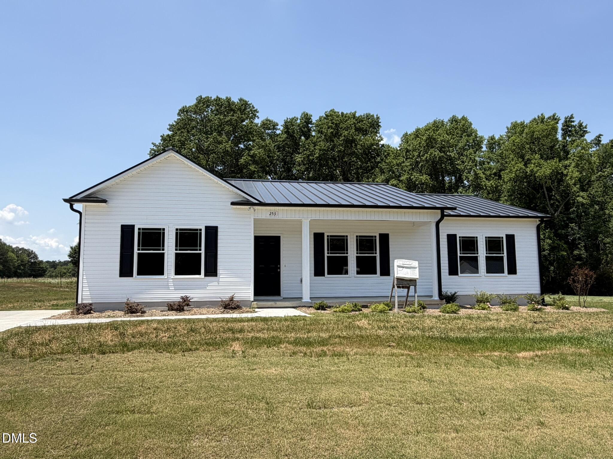 253 Jacobs Ridge Drive Property Photo 1