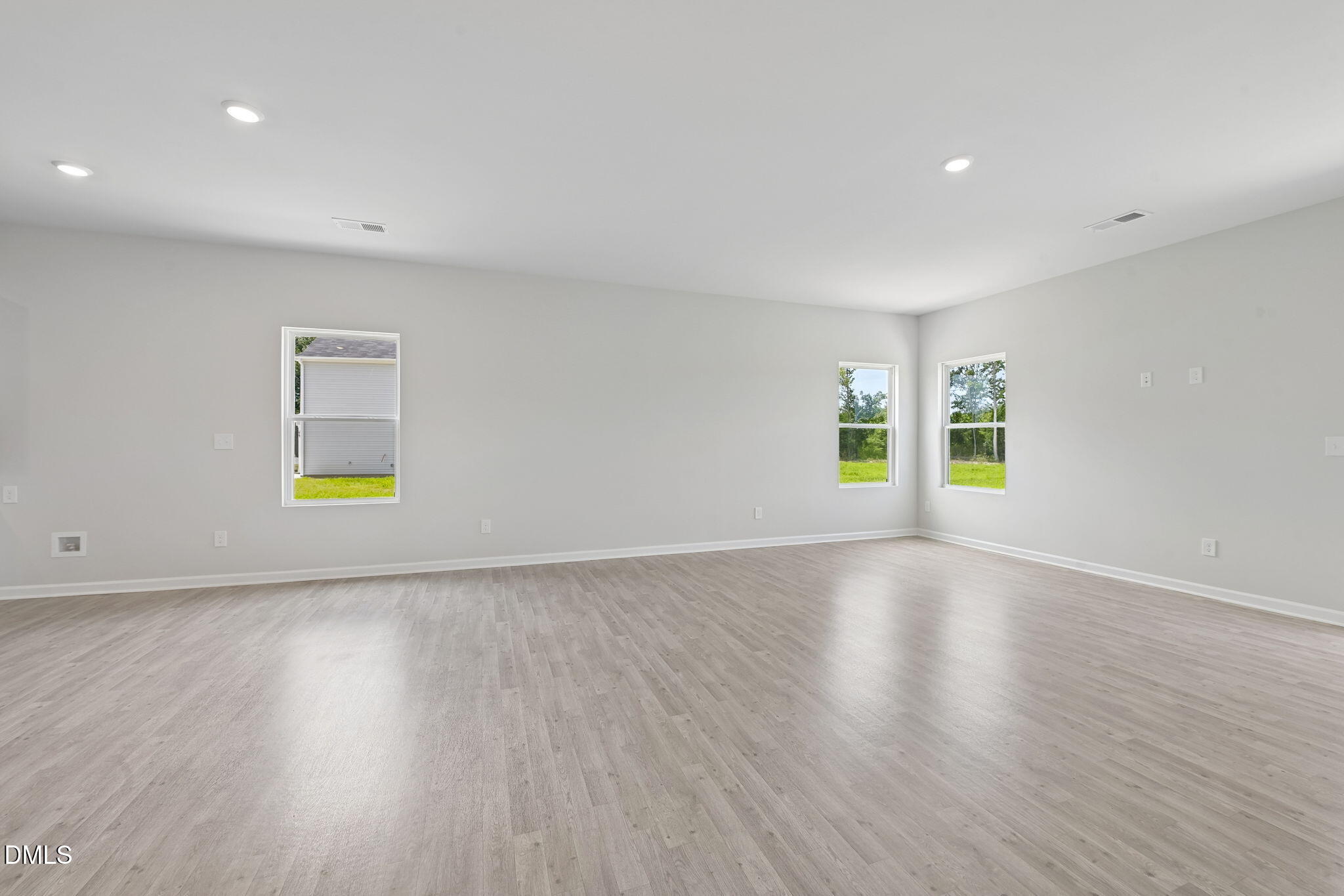 209 Hallwood Drive Property Photo 9