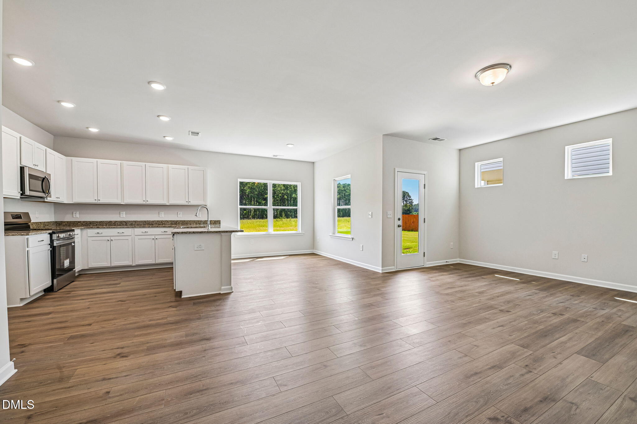 136 Oyster Tabby Drive Property Photo 4