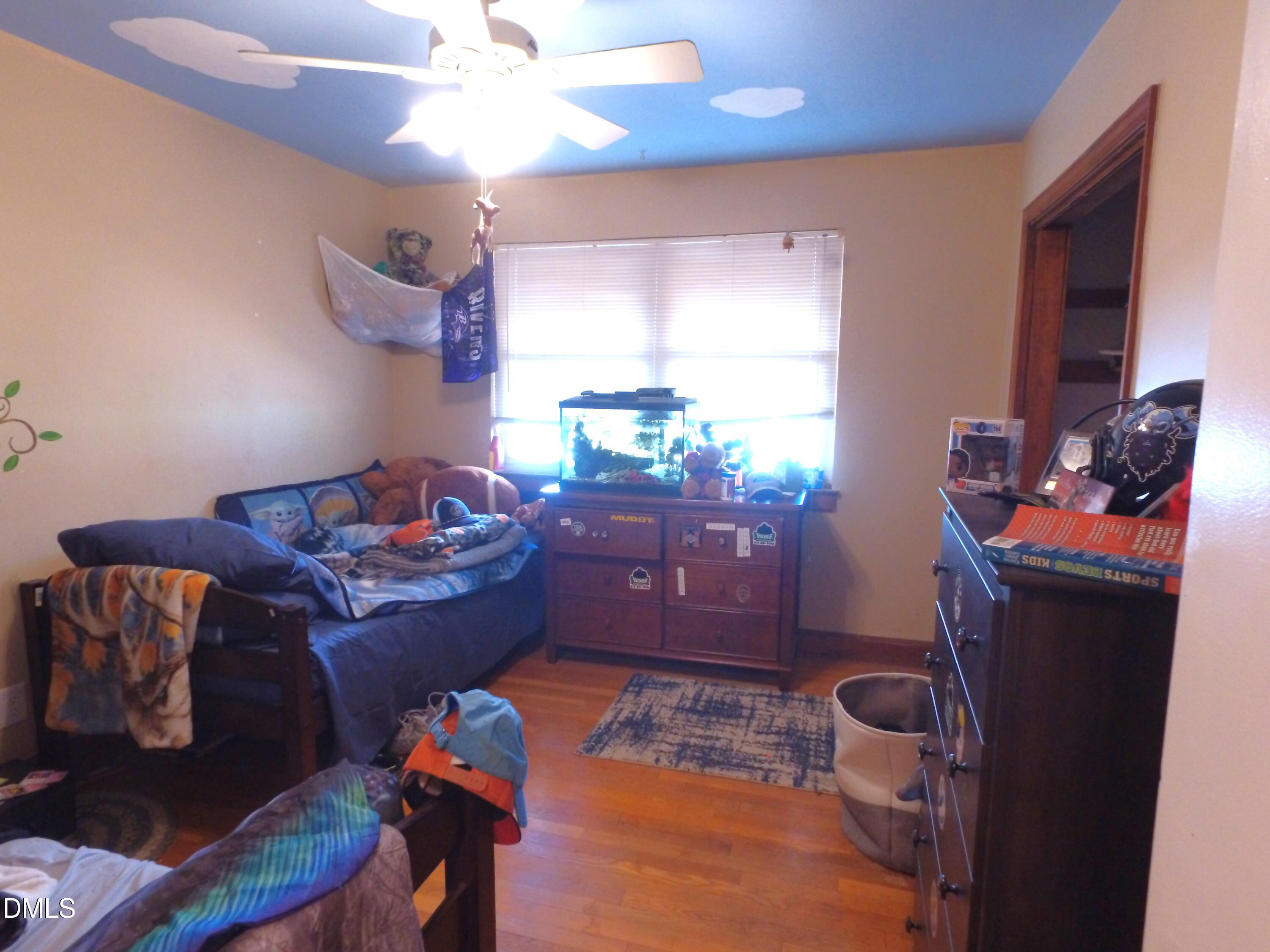 2917 Redwood Road Property Photo 5