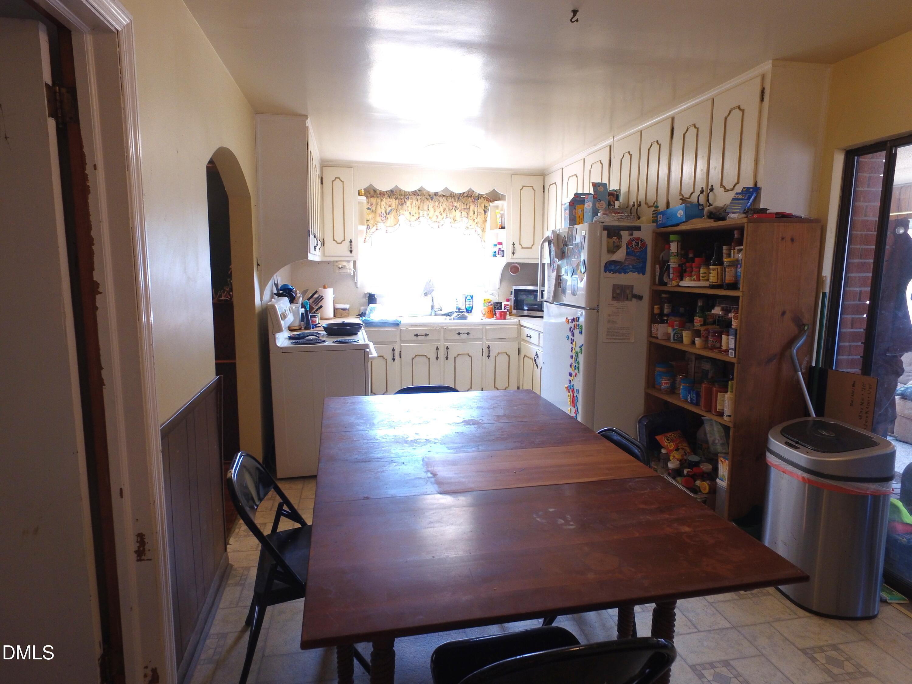 2917 Redwood Road Property Photo 7