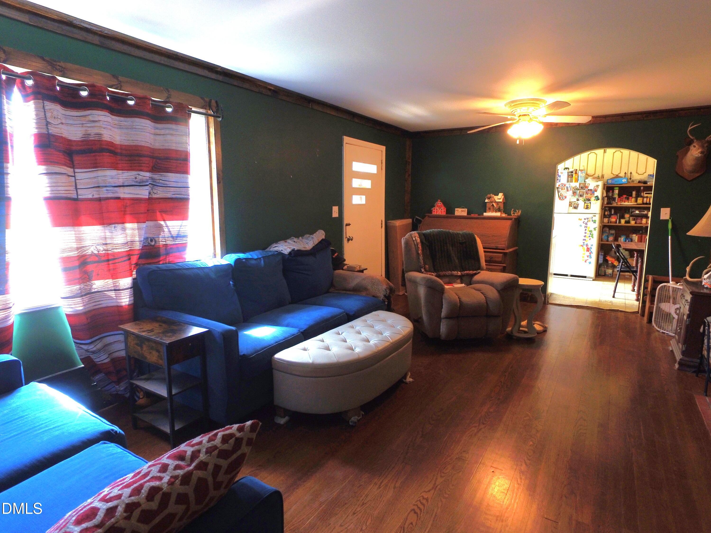 2917 Redwood Road Property Photo 9