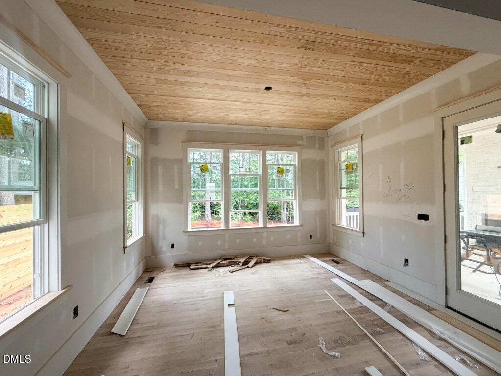 6512 Burnette Flower Way Property Photo 5