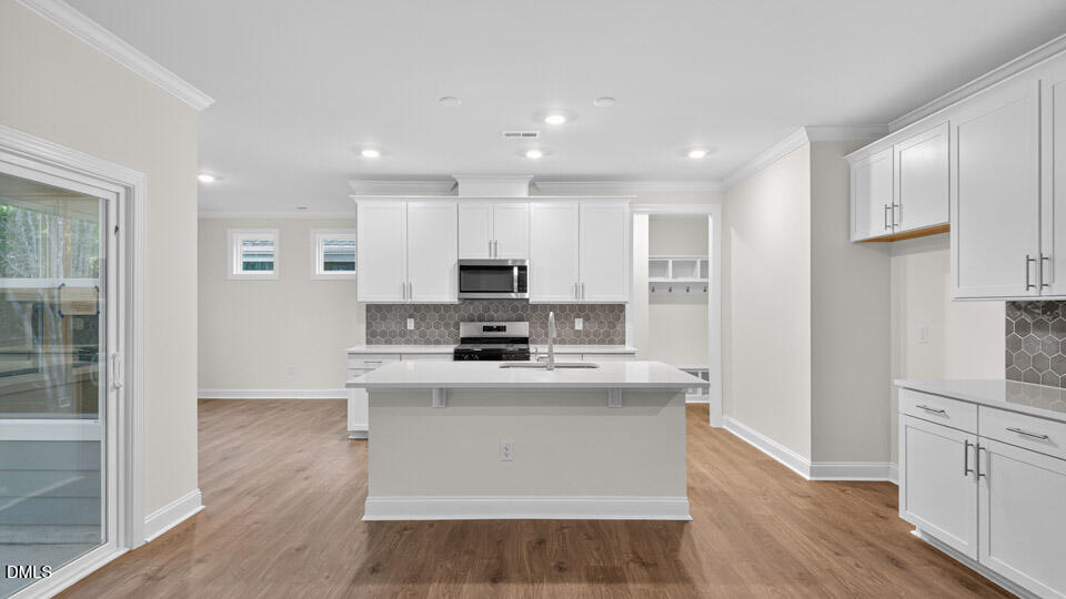 2244 Warbler Drive Property Photo 3